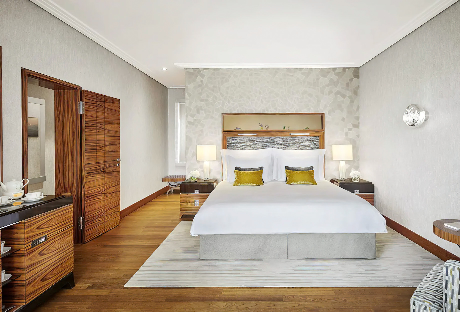 Mandarin Oriental, Munich Hotel – Munich, Germany – Panoramic Suite Bedroom