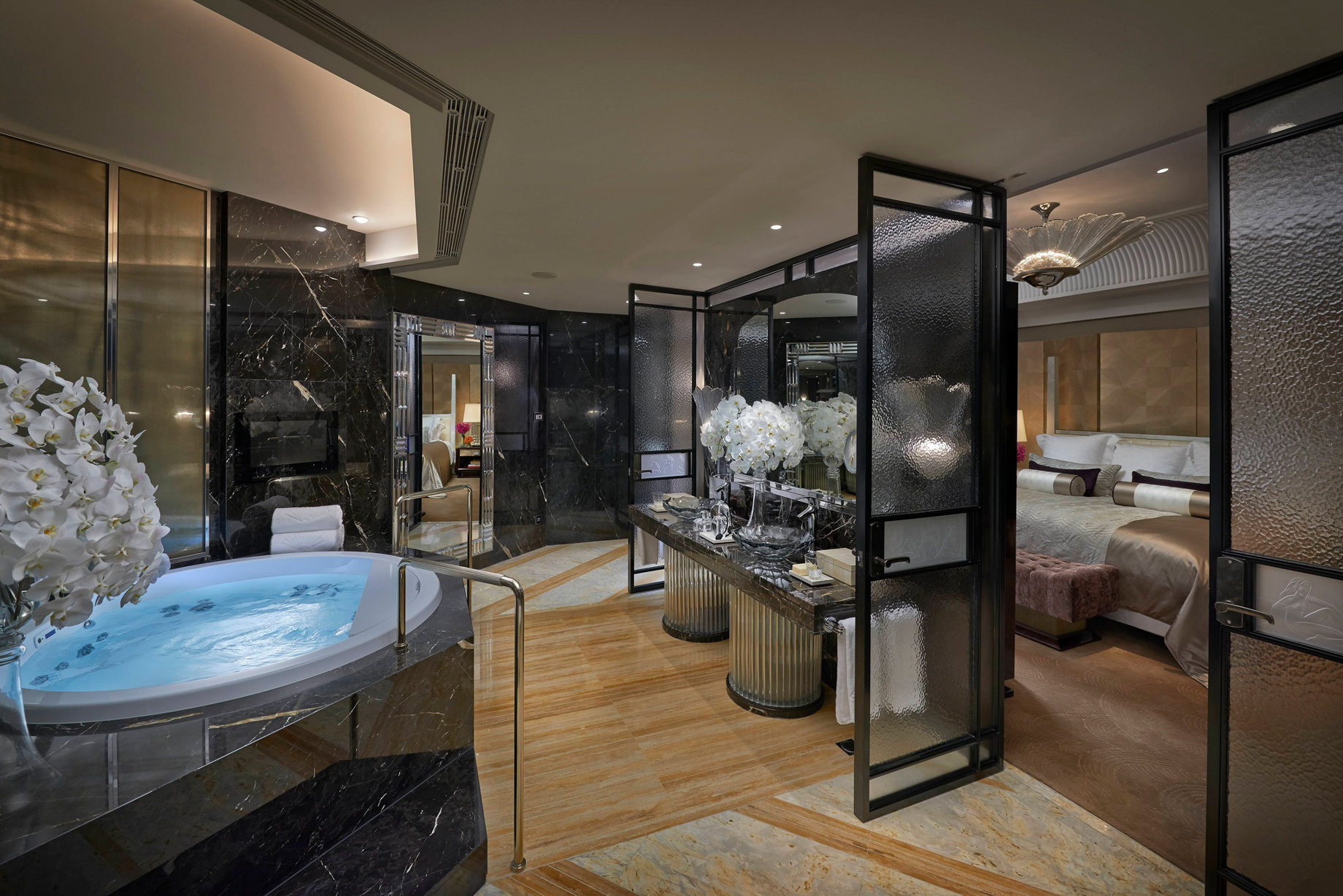 Mandarin Oriental, Taipei, Hotel – Taipei, Taiwan – Mandarin Suite Bathroom