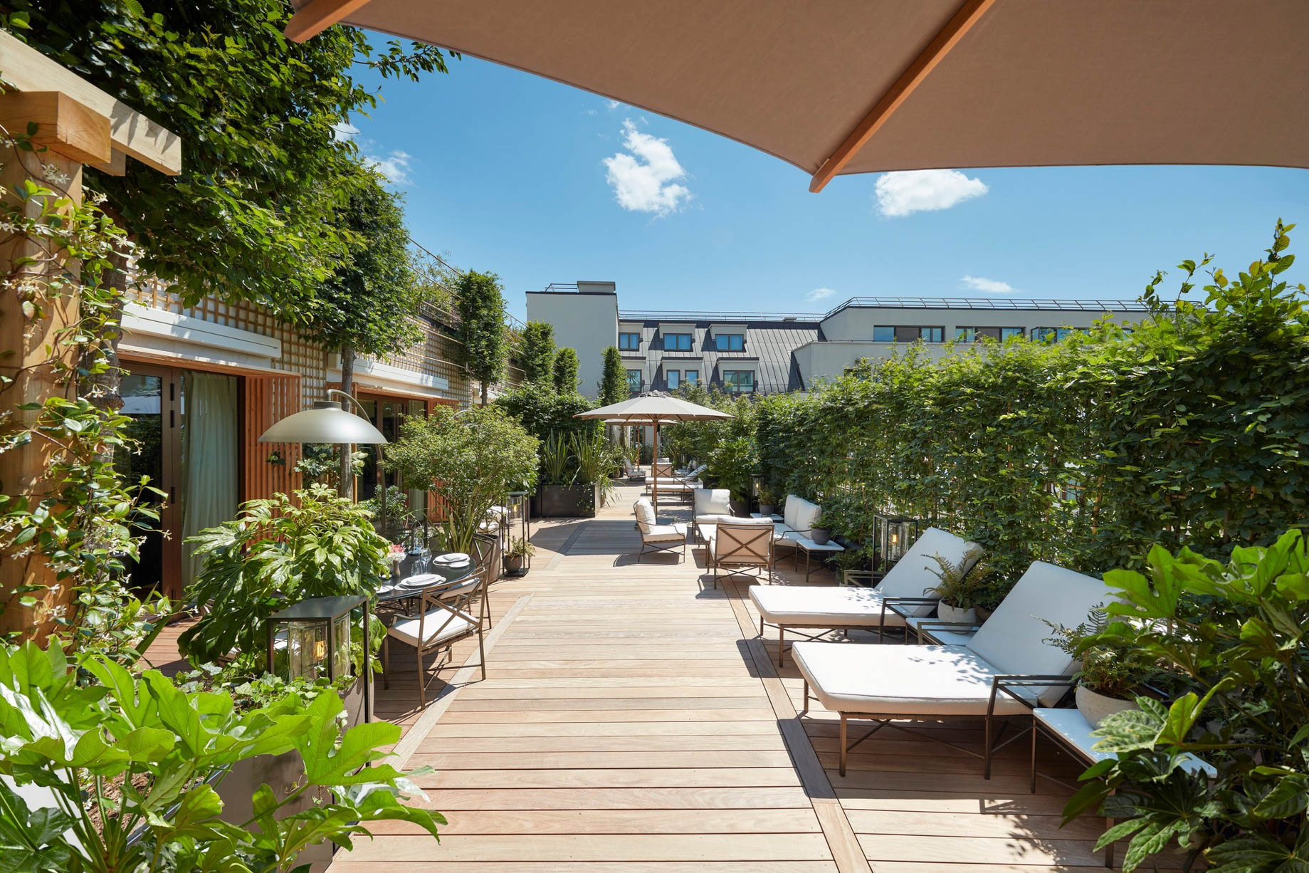 049 – Mandarin Oriental, Paris Hotel – Paris, France – Garden Terrace Suite Exterior