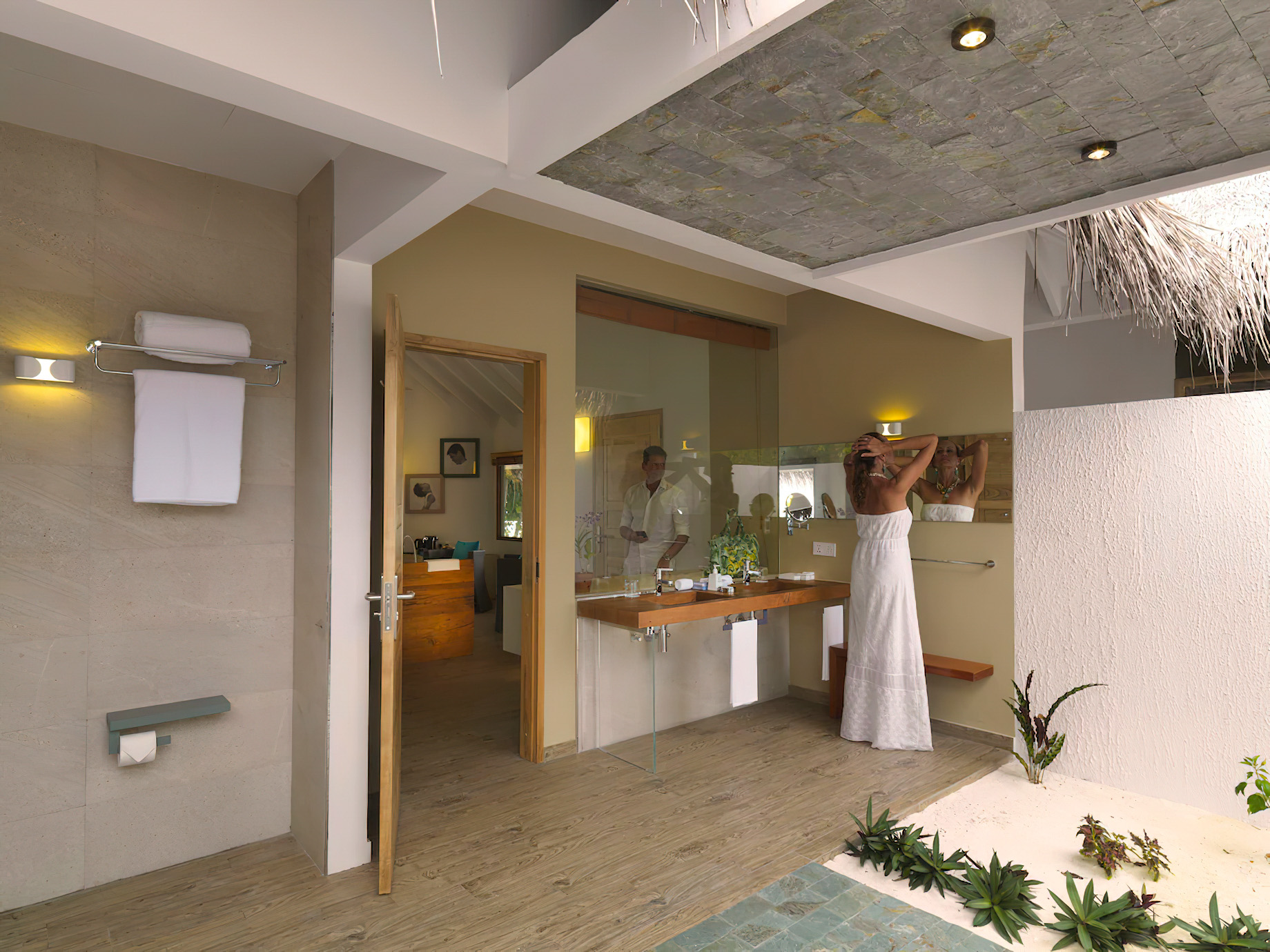 Cocoon Maldives Resort – Ookolhufinolhu, Lhaviyani Atoll, Maldives – Beach Suite Bathroom