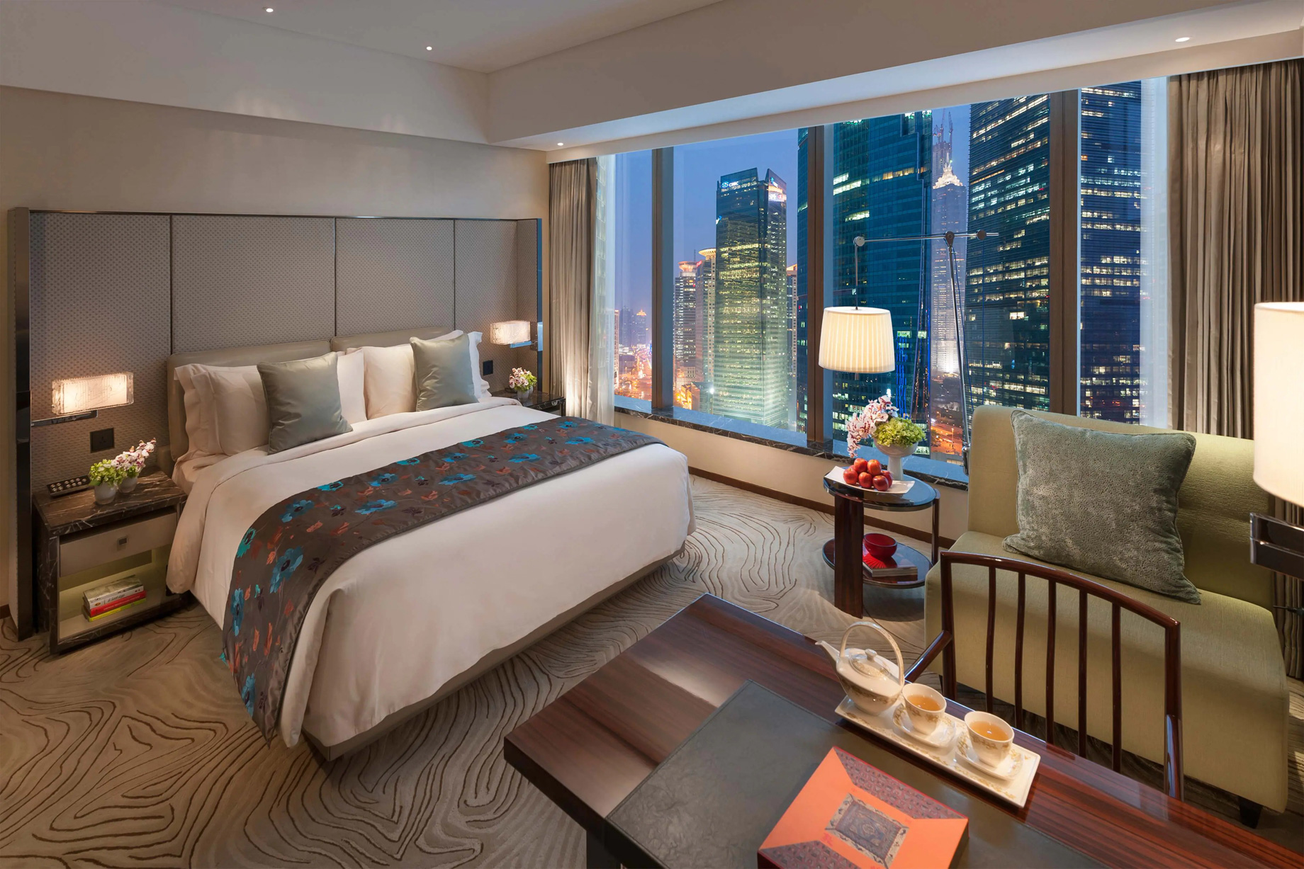 Mandarin Oriental Pudong, Shanghai Hotel – Shanghai, China – Deluxe River View Room
