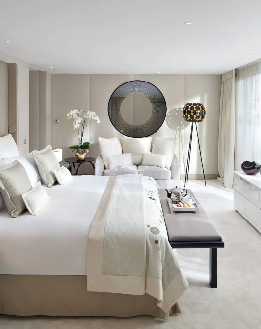 056 - Mandarin Oriental, Paris Hotel - Paris, France - Mandarin Penthouse Suite Bedroom