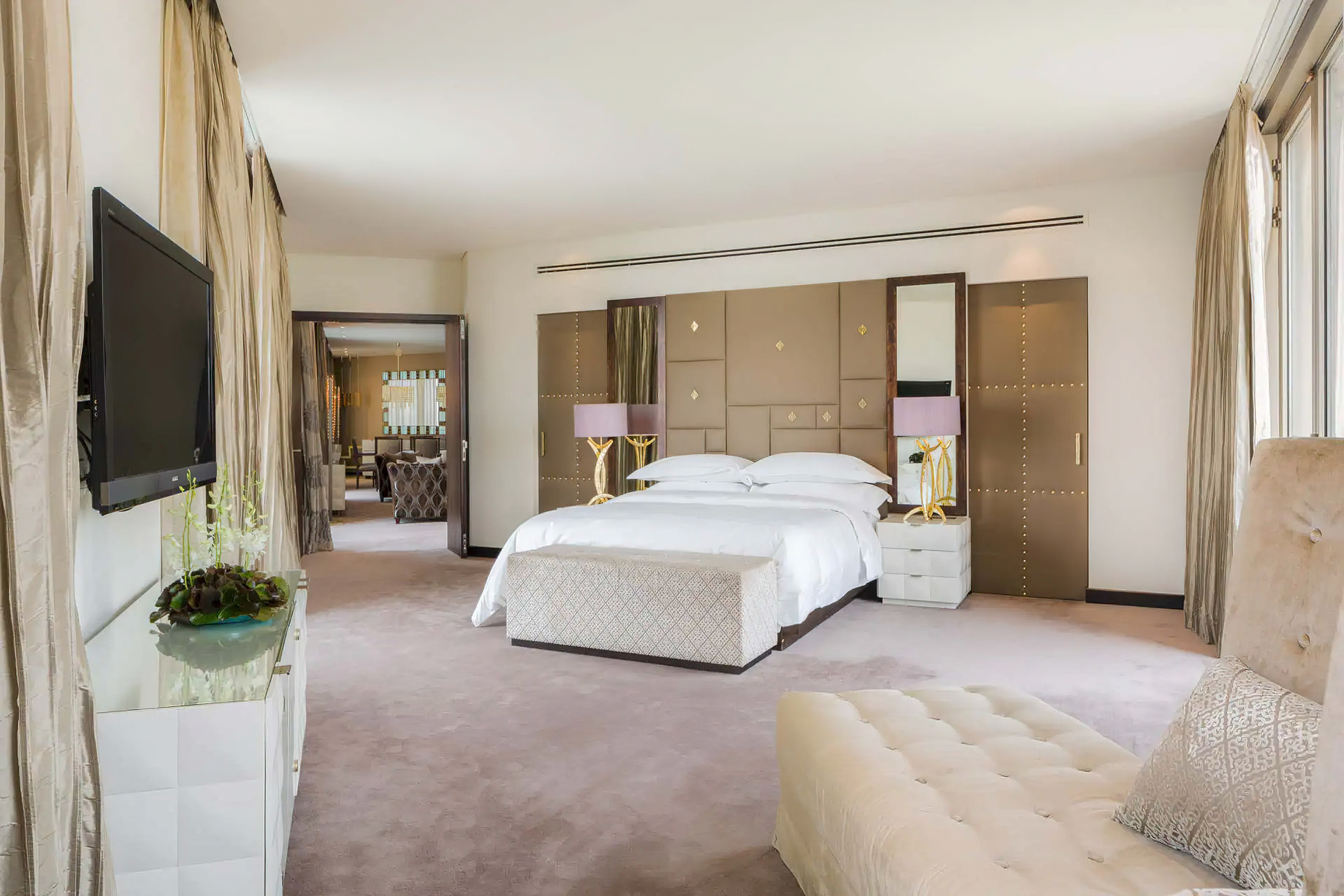 Al Faisaliah Hotel – Riyadh, Saudi Arabia – Landmark Suite Bedroom