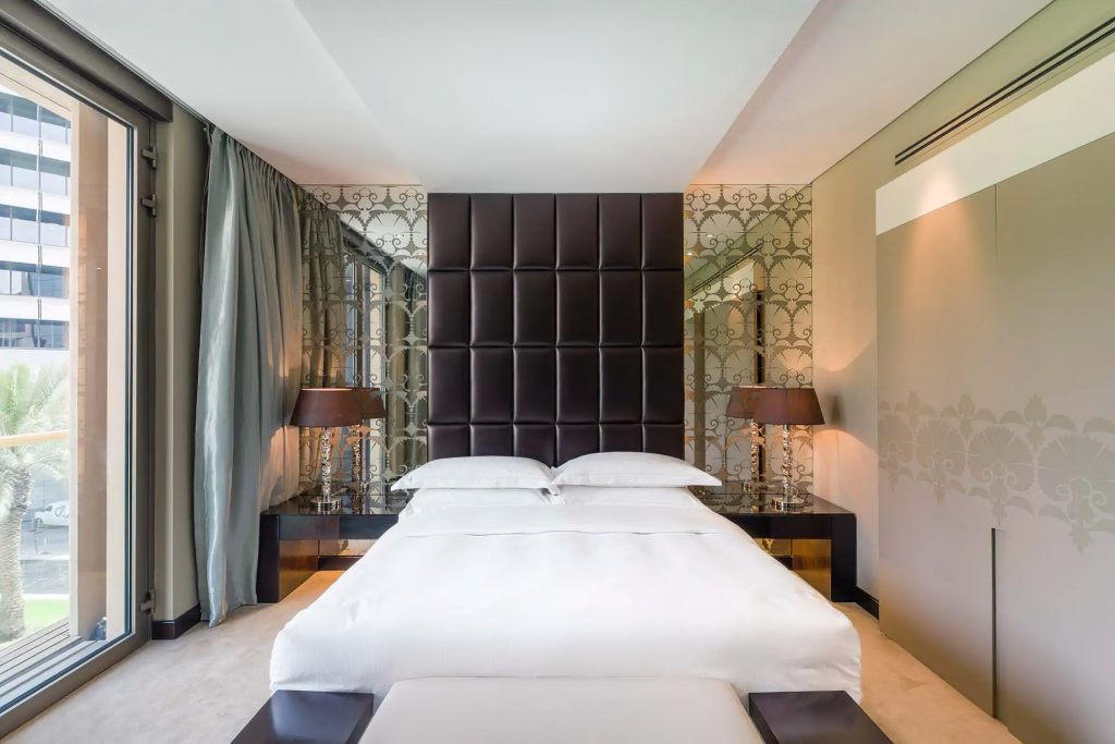 Al Faisaliah Hotel - Riyadh, Saudi Arabia - One Bedroom Suite
