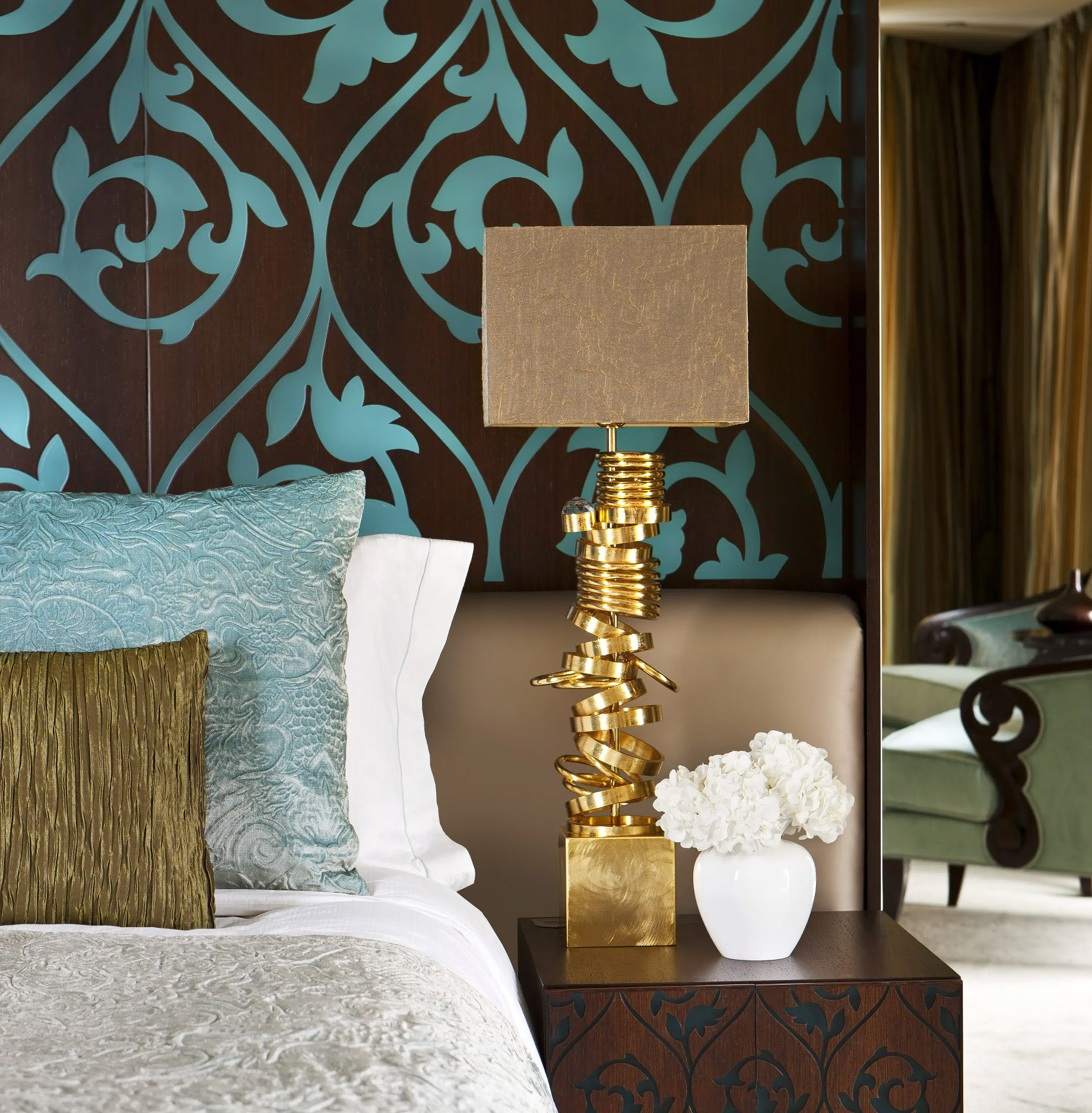 Al Faisaliah Hotel – Riyadh, Saudi Arabia – Royal Penthouse Suite Decor