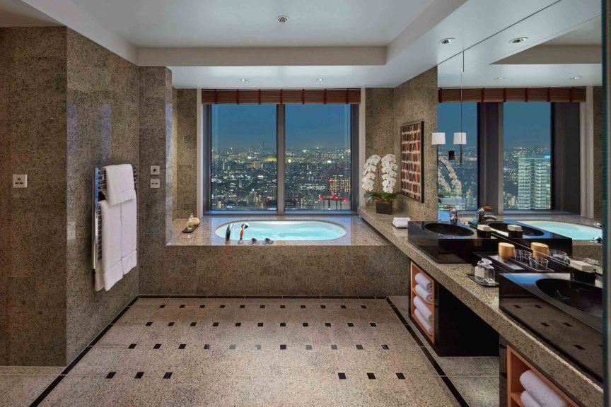 Mandarin Oriental, Tokyo Hotel - Tokyo, Japan - Guest Bathroom