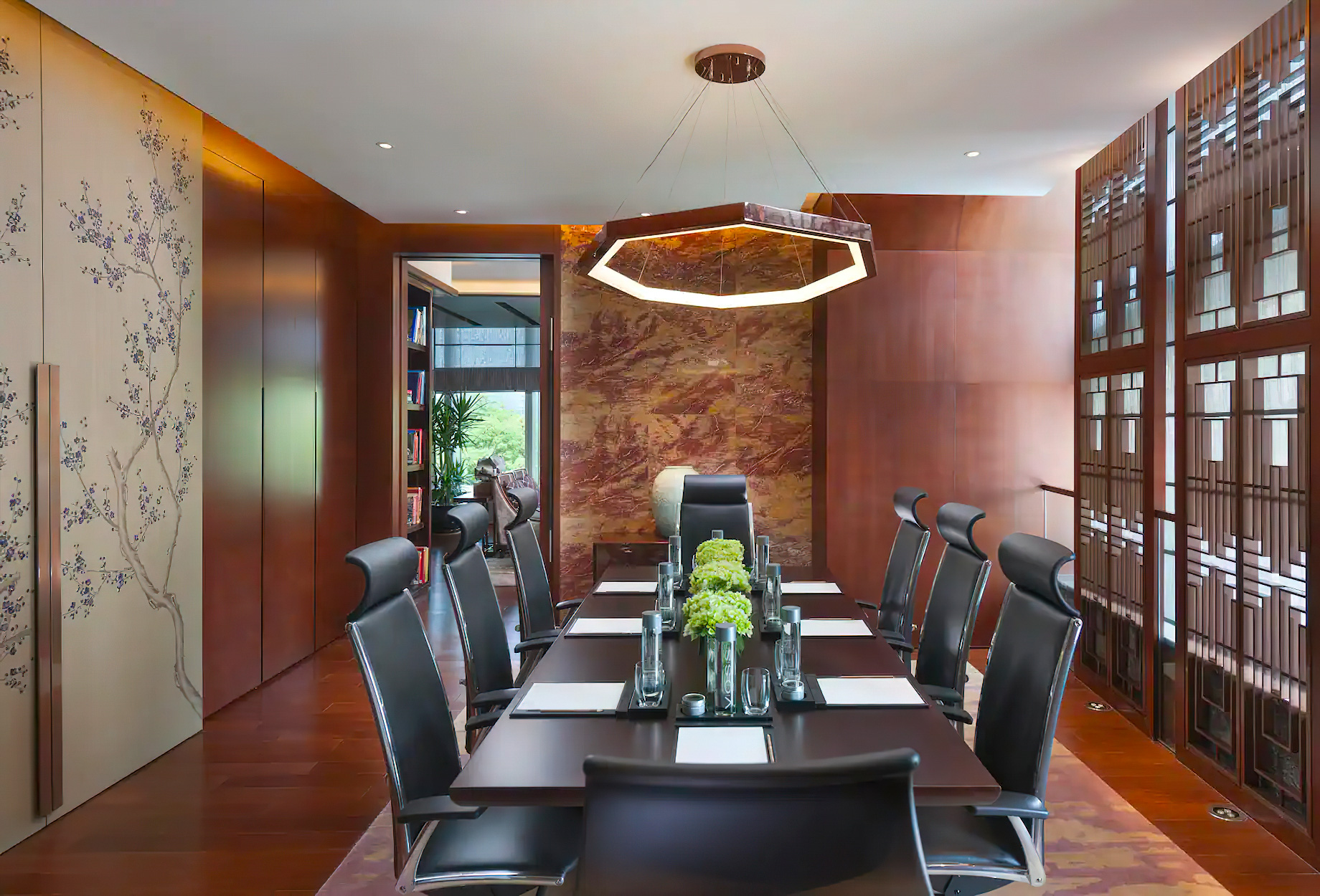 Mandarin Oriental Pudong, Shanghai Hotel – Shanghai, China – Meeting Room