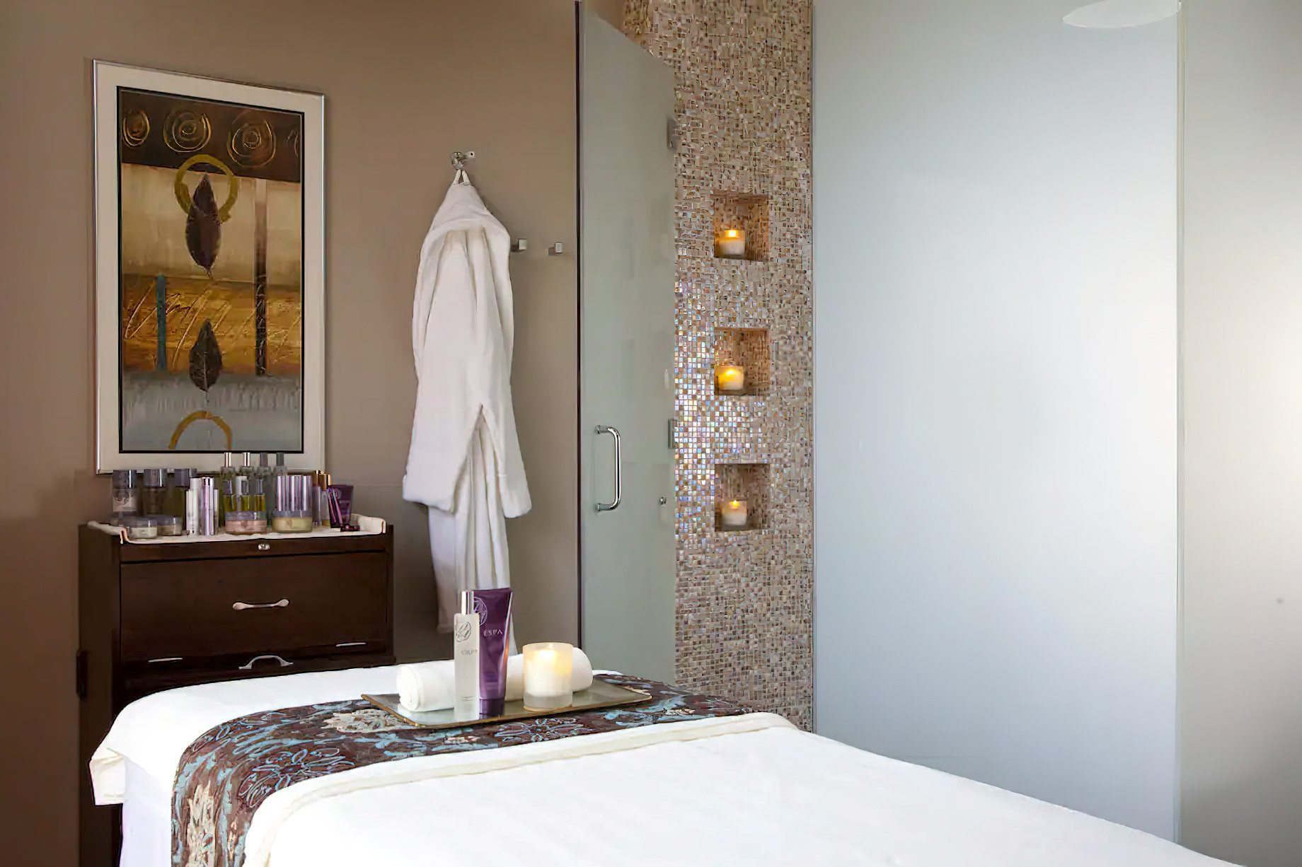 Al Faisaliah Hotel - Riyadh, Saudi Arabia - Spa Treatment Room