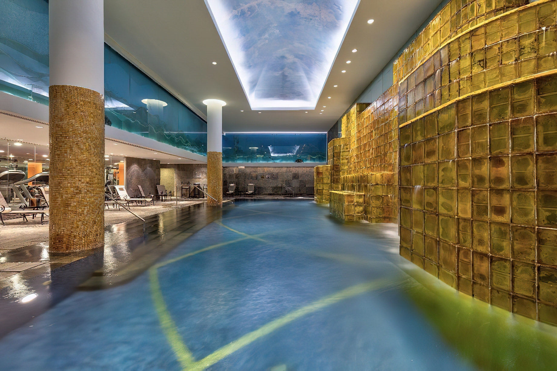 Al Faisaliah Hotel – Riyadh, Saudi Arabia – Mens Health Club Pool