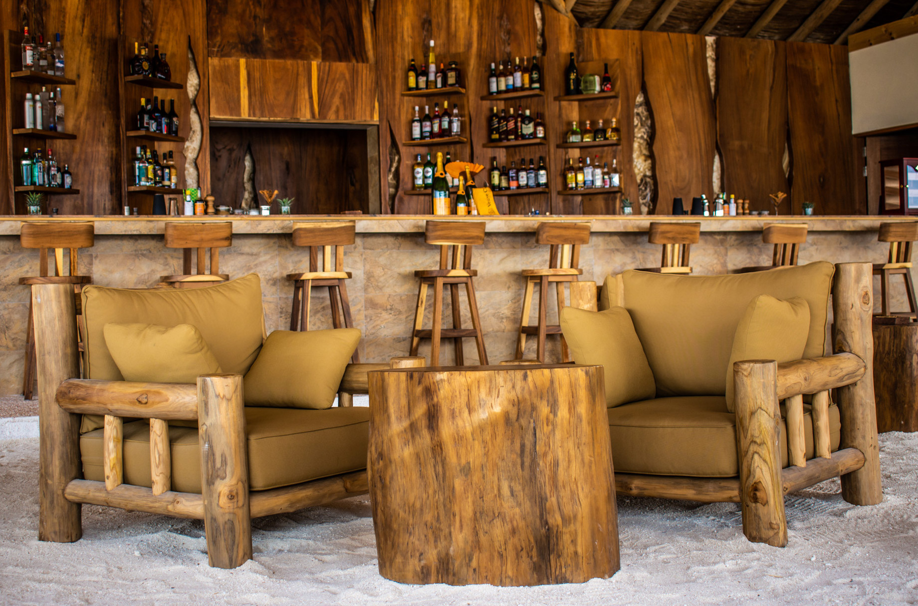 You & Me Maldives Resort - Uthurumaafaru, Raa Atoll, Maldives - Cheers Bar Seating