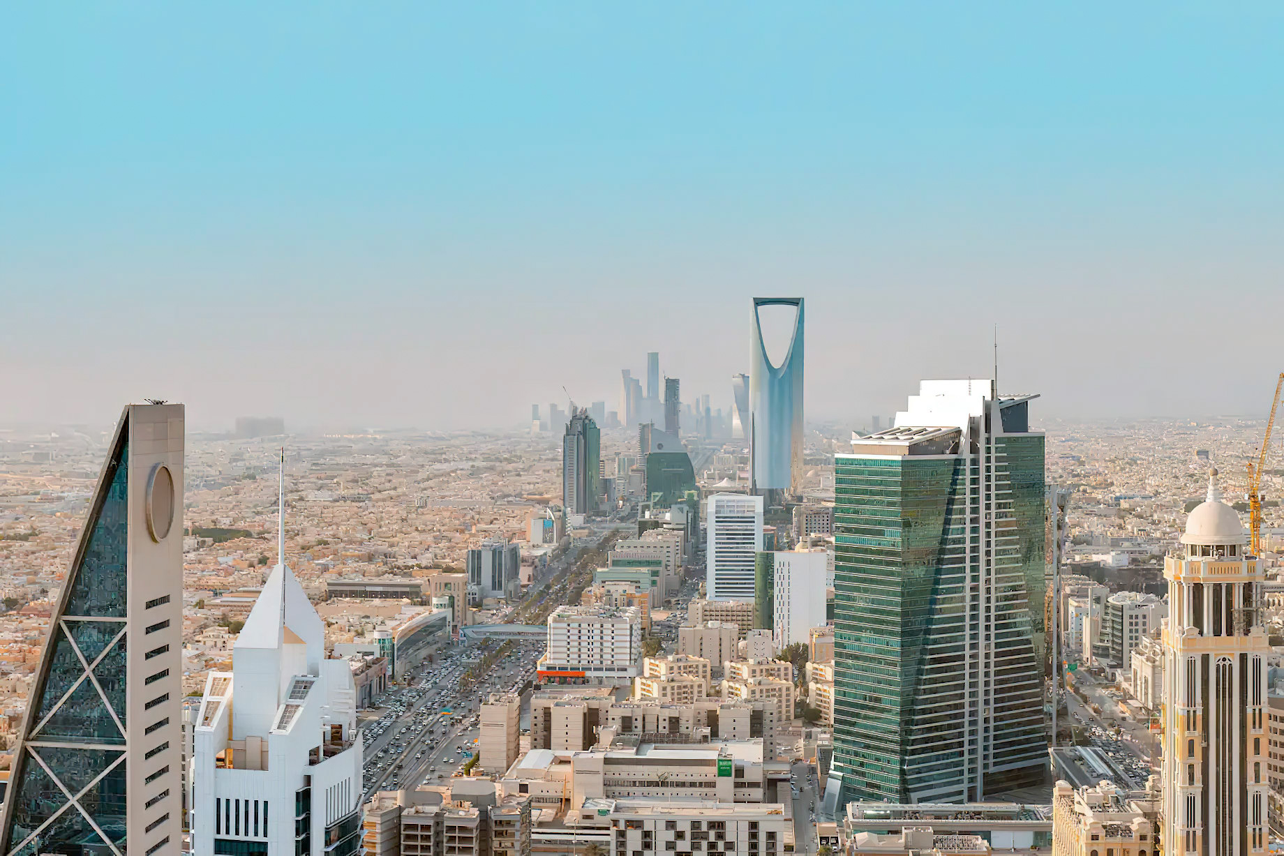 Al Faisaliah Hotel – Riyadh, Saudi ArabiaRiyadh Skyline