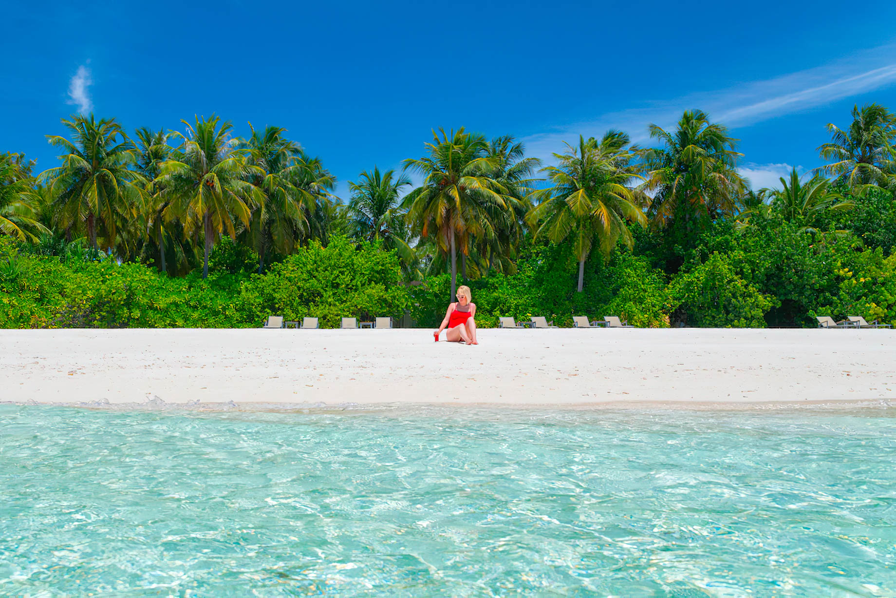 Cocoon Maldives Resort – Ookolhufinolhu, Lhaviyani Atoll, Maldives – White Sand Beach