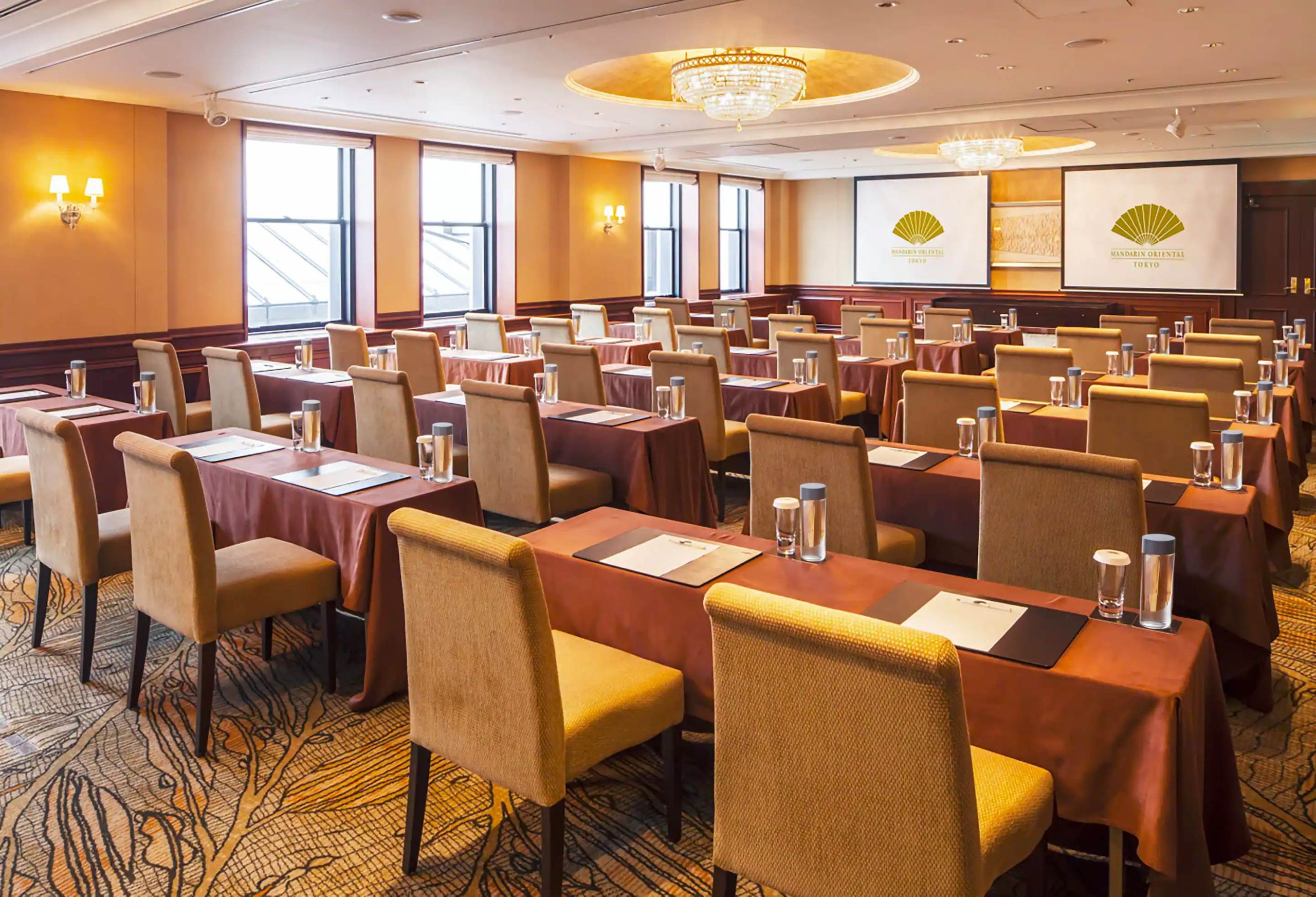 Mandarin Oriental, Tokyo Hotel - Tokyo, Japan - Meeting Room