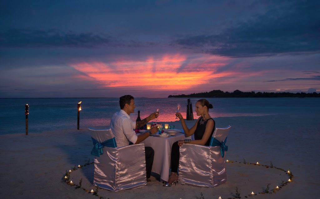 Cocoon Maldives Resort - Ookolhufinolhu, Lhaviyani Atoll, Maldives - Palm Square Couple Dining