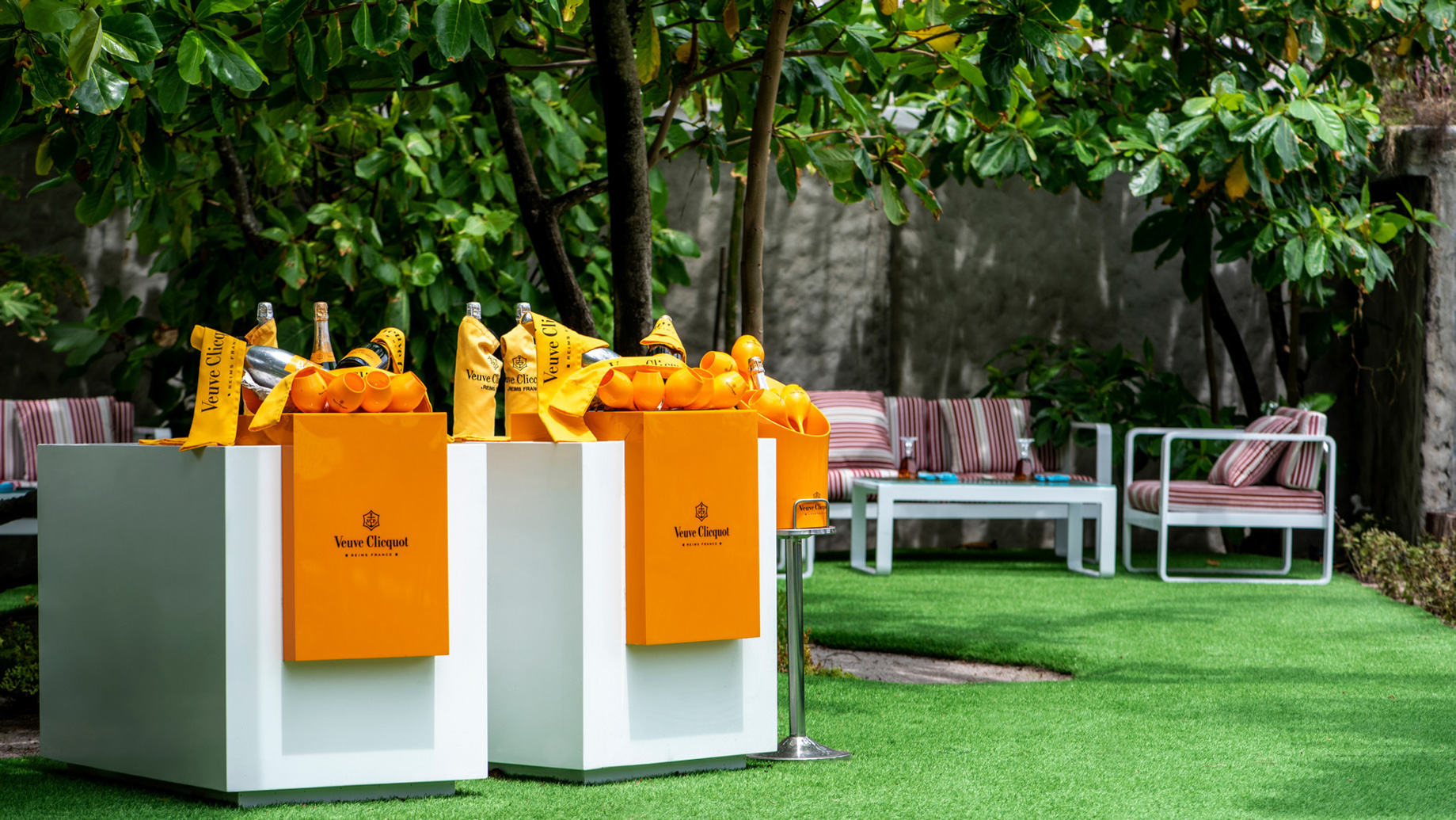 You & Me Maldives Resort - Uthurumaafaru, Raa Atoll, Maldives - Green Carpet Midday Restaurant