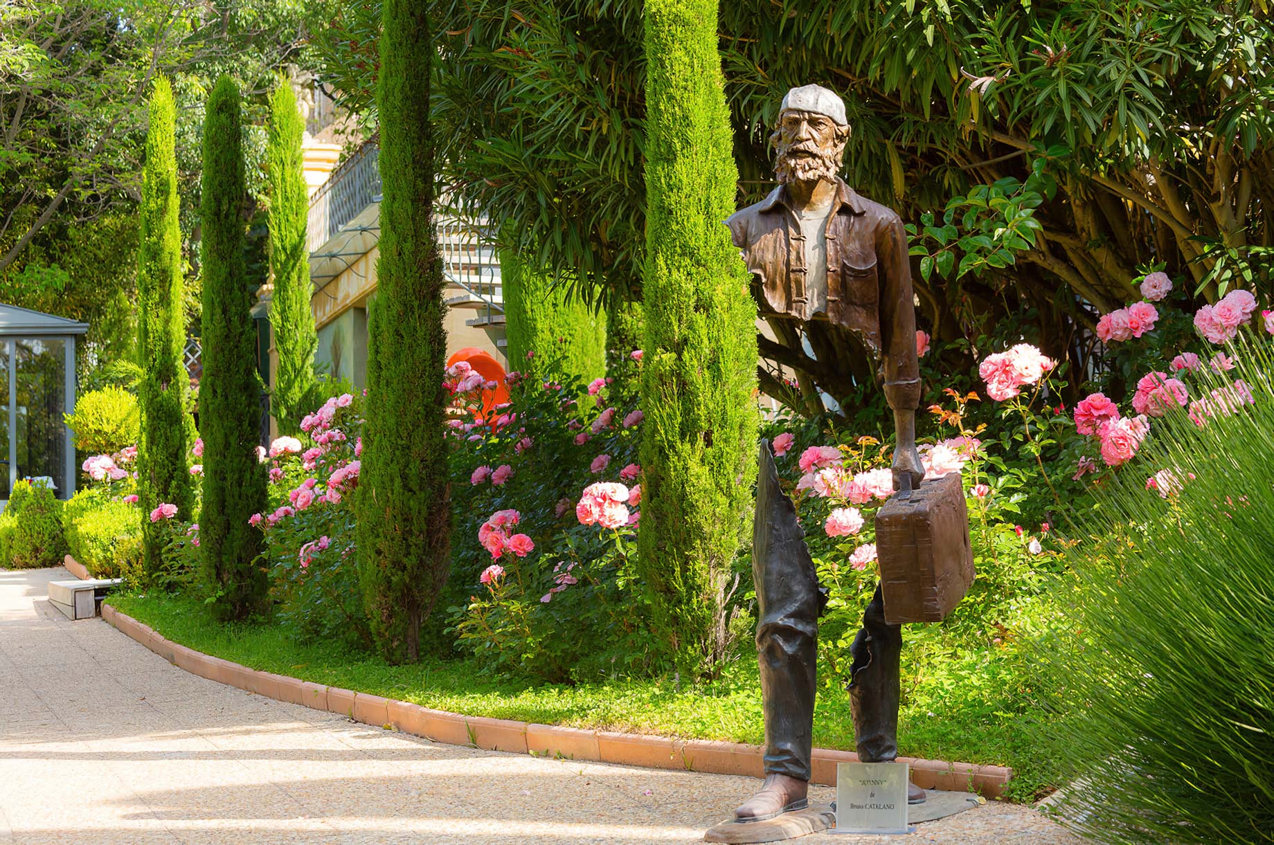 Villa Gallici Relais Châteaux Hotel – Aix-en-Provence, France – Spectacular Garden Art