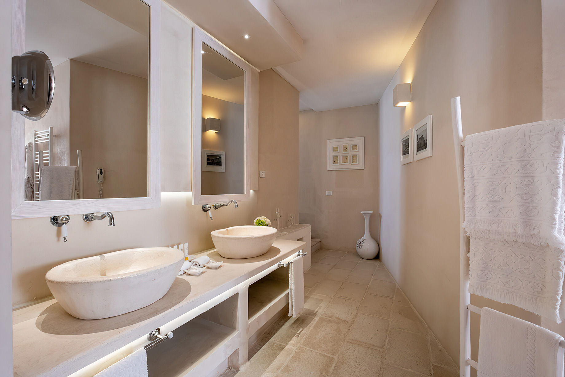 Baglioni Masseria Muzza Hotel – Puglia, Italy – Deluxe Suite Bathroom