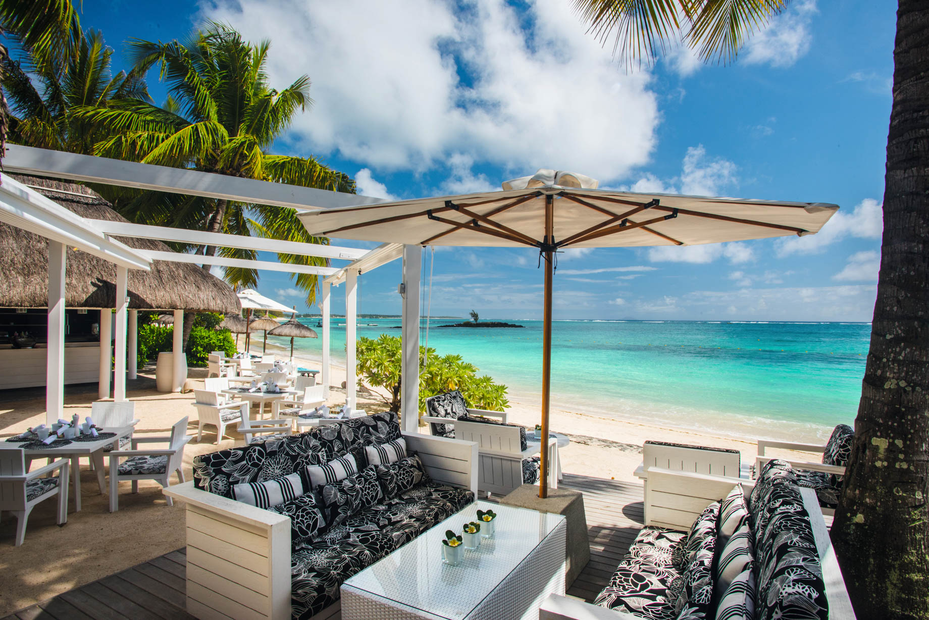 Constance Belle Mare Plage Resort – Mauritius – Lakaze Restaurant Beach and Ocean View