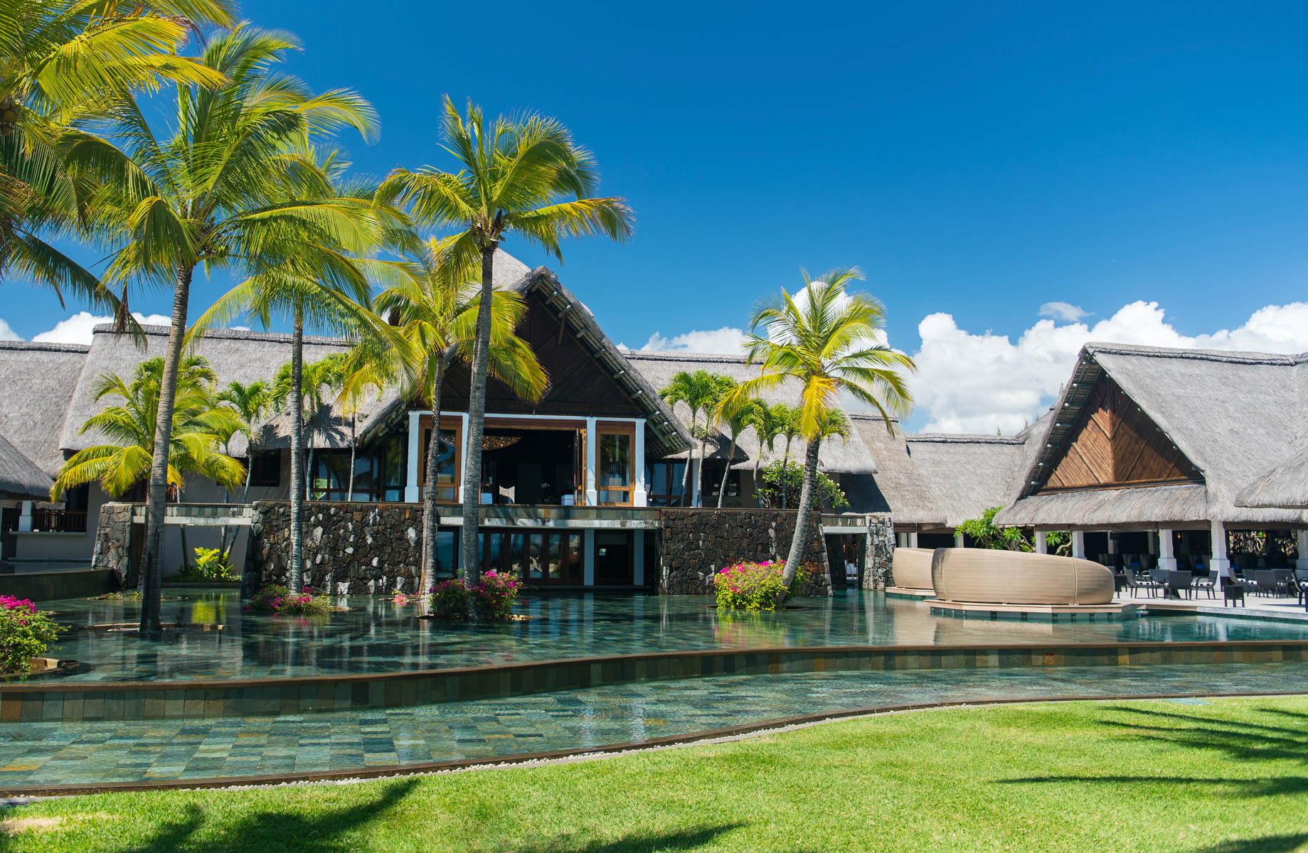 Constance Belle Mare Plage Resort – Mauritius – Lobby Reflecting Pool