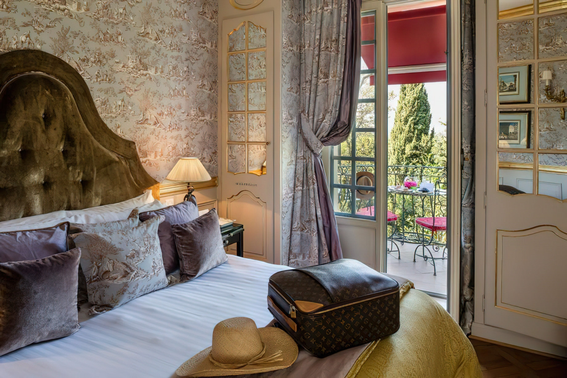 Villa Gallici Relais Châteaux Hotel – Aix-en-Provence, France – Classic Room