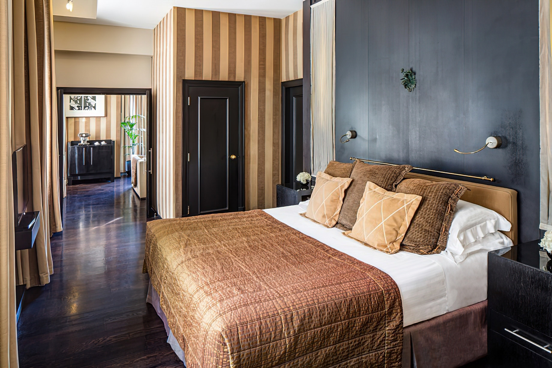 Baglioni Hotel London - South Kensington, London, United Kingdom - Presidential Suite Bedroom