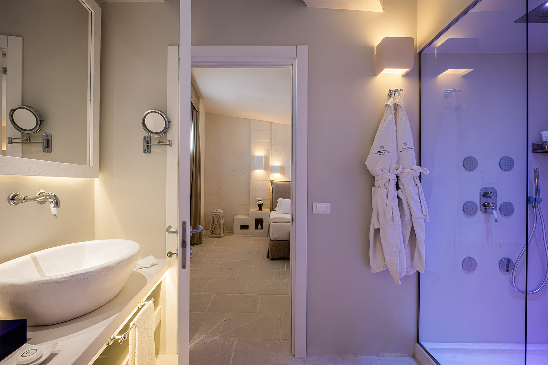 Baglioni Masseria Muzza Hotel - Puglia, Italy - Executive Suite Bathroom