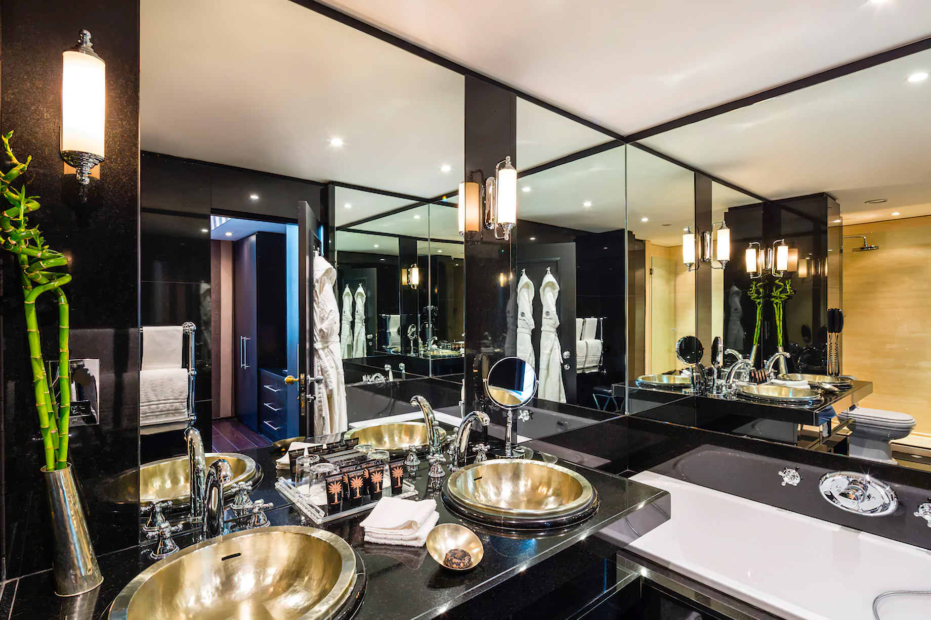 Baglioni Hotel London – South Kensington, London, United Kingdom – Presidential Suite Bathroom