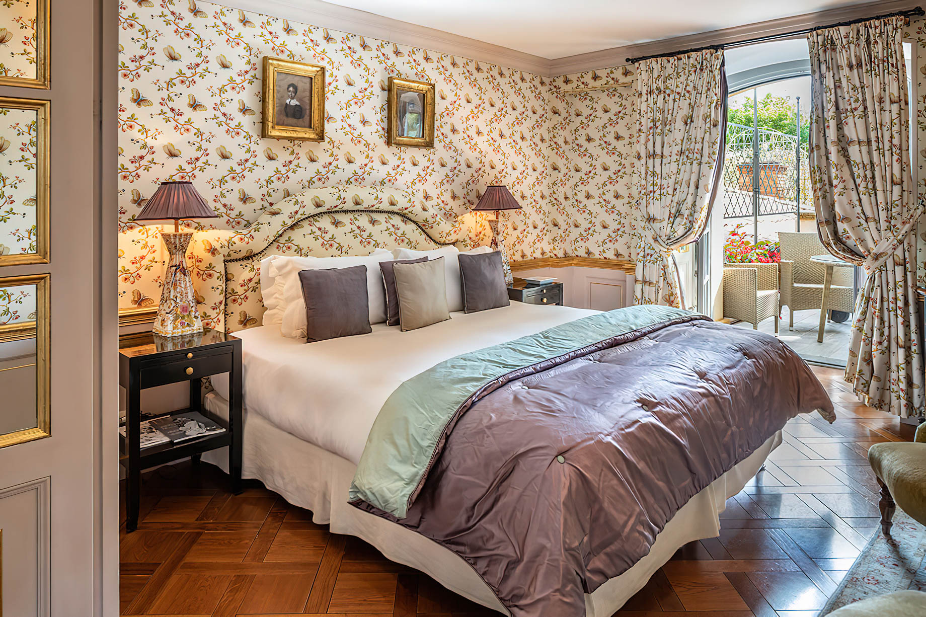 Villa Gallici Relais Châteaux Hotel – Aix-en-Provence, France – Deluxe Suite