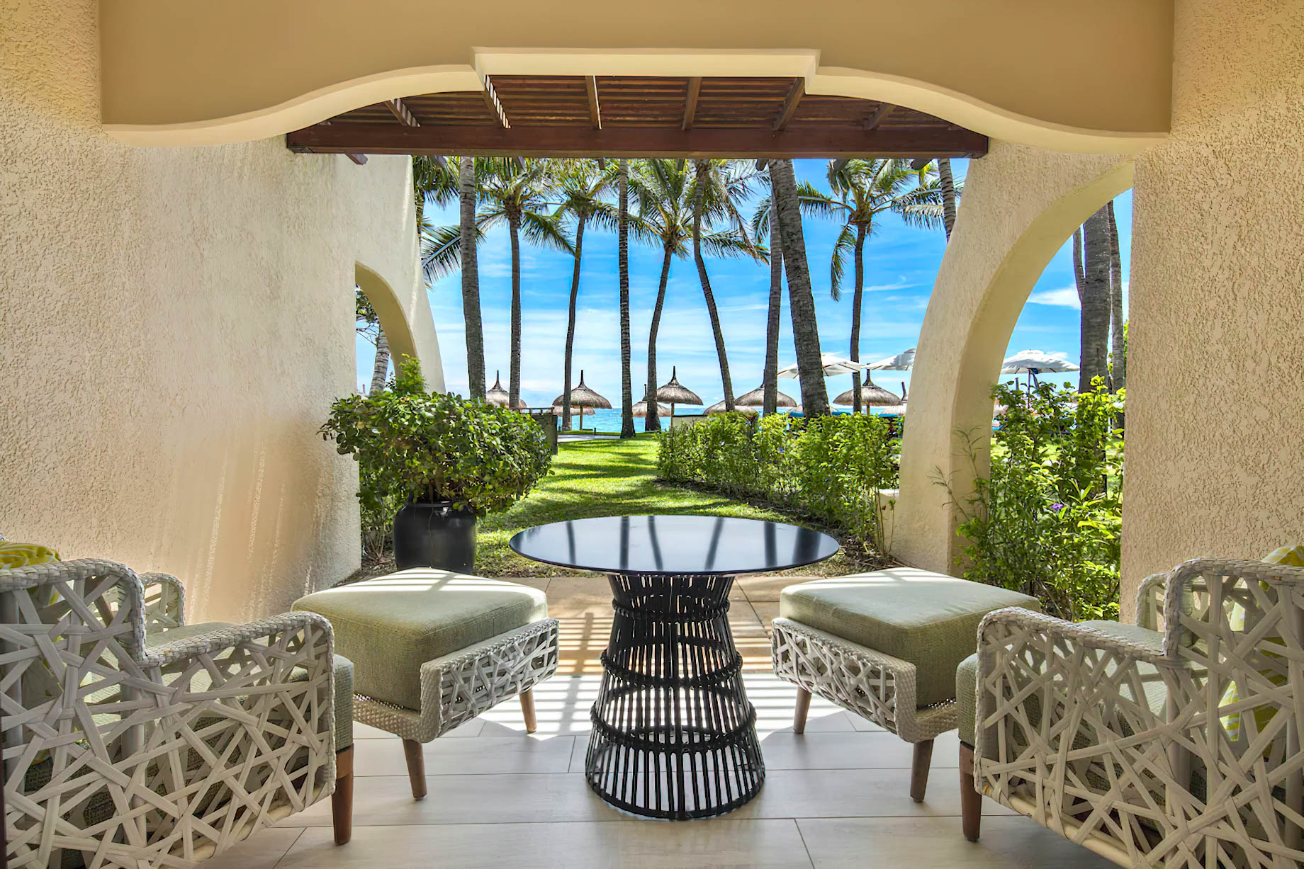 Constance Belle Mare Plage Resort - Mauritius - Guest Room Deck
