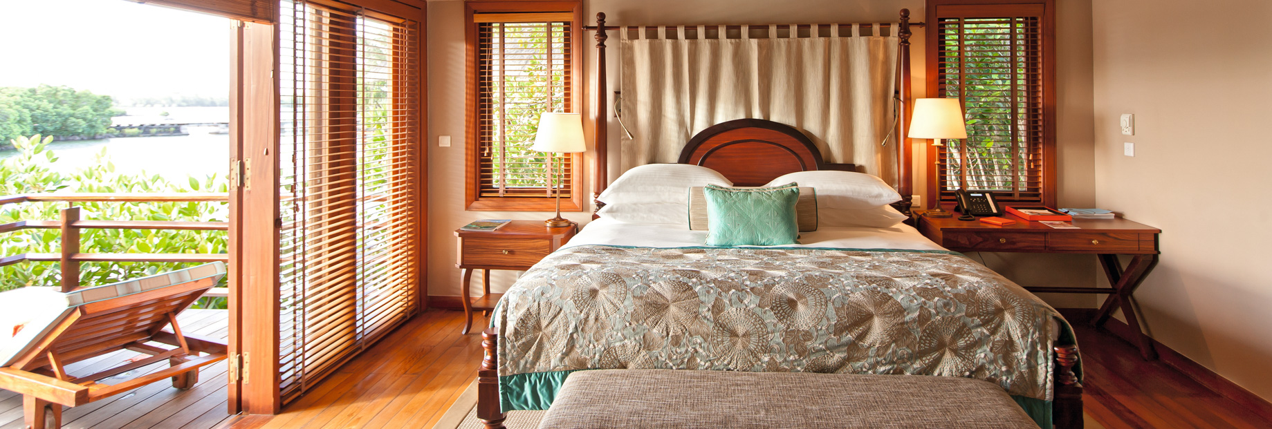 Constance Prince Maurice Resort – Mauritius – Junior Suite on Stilts Interior