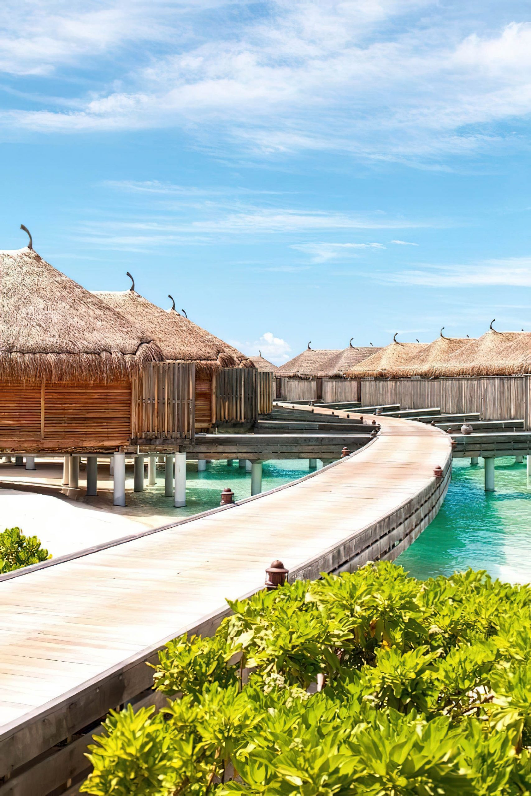 Constance Moofushi Resort – South Ari Atoll, Maldives – Overwater Villa Jetty Path