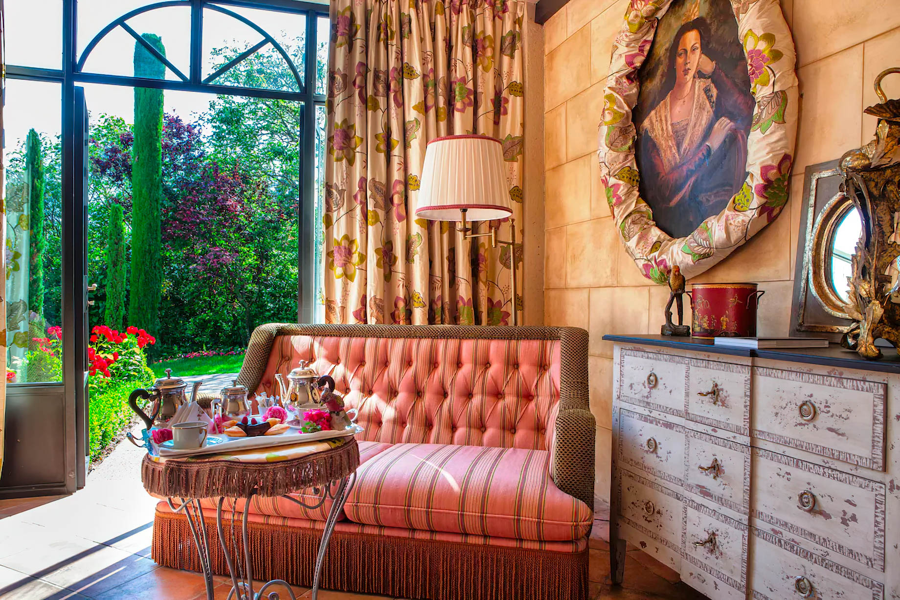 Villa Gallici Relais Châteaux Hotel - Aix-en-Provence, France - Guest Suite