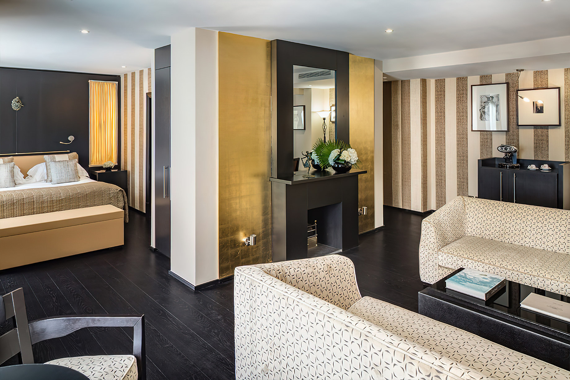 Baglioni Hotel London – South Kensington, London, United Kingdom – Deluxe Family Suite Park View