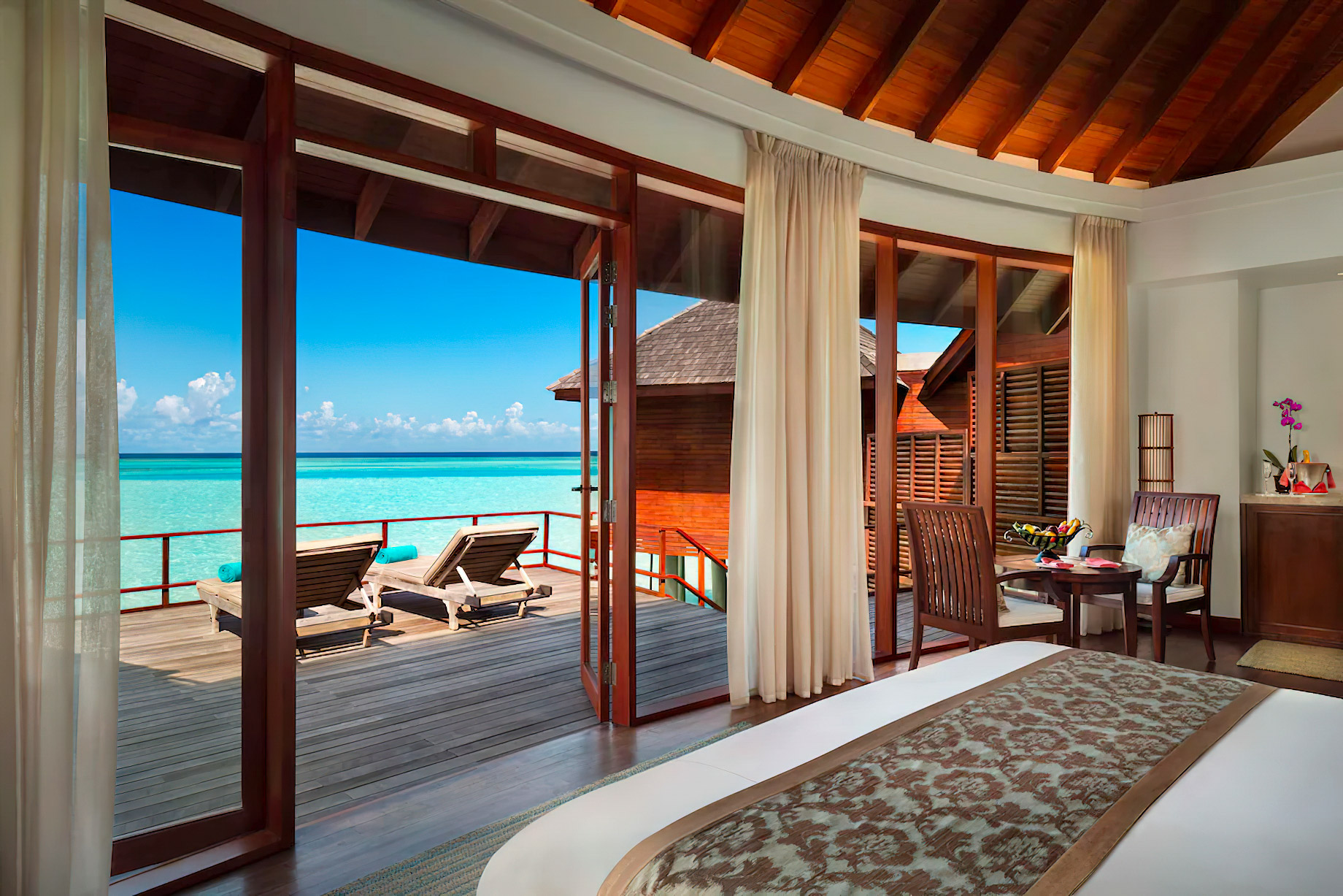 Anantara Thigu Maldives Resort - South Male Atoll, Maldives - Sunset Over Water Suite Interior