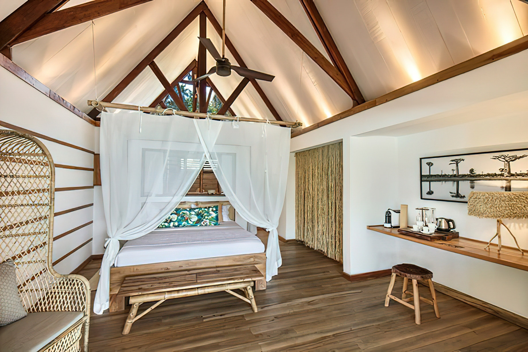 Constance Tsarabanjina Island Resort - Madagascar - South Beach Villa Bed