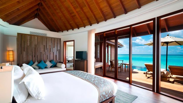 Anantara Thigu Maldives Resort - South Male Atoll, Maldives - Sunset Over Water Pool Suite Interior