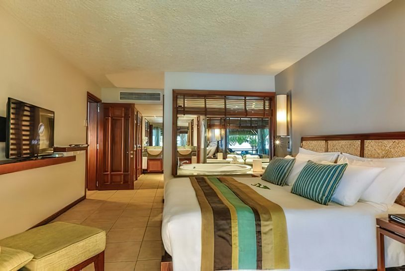 Constance Belle Mare Plage Resort - Mauritius - Deluxe Suite Sea Facing Interior