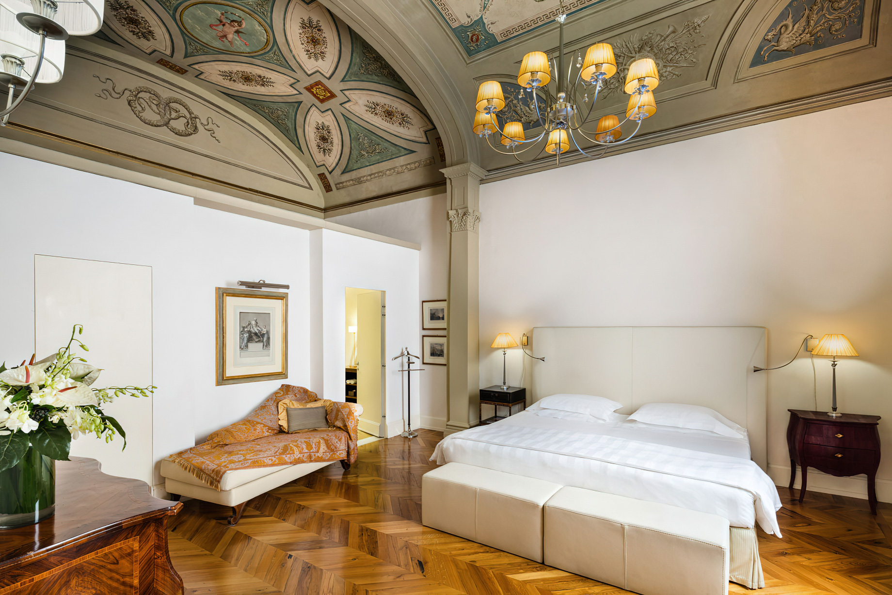 Relais Santa Croce By Baglioni Hotels & Resorts – Florence, Italy – Santa Croce Royal Bedroom
