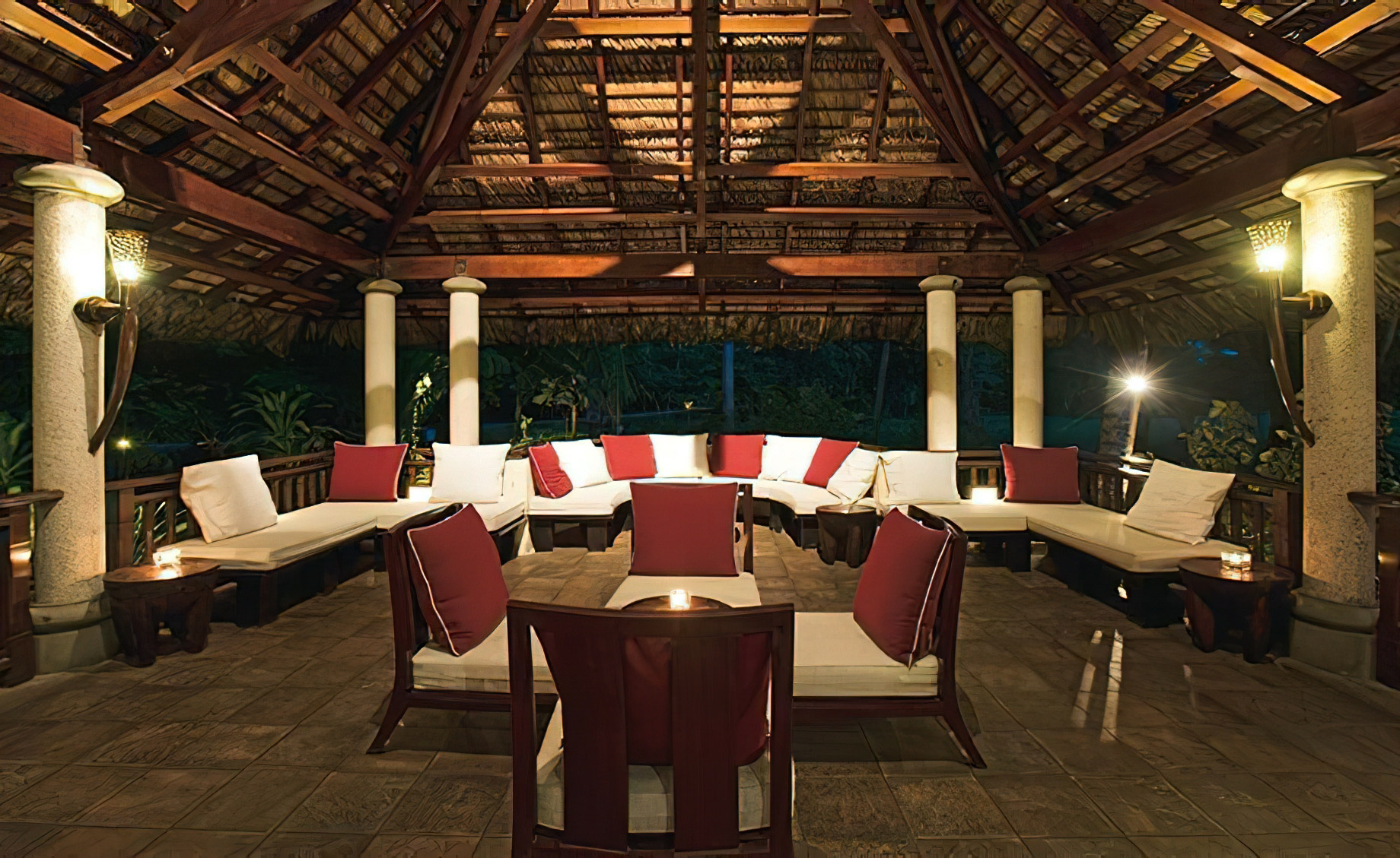 Constance Lemuria Resort – Praslin, Seychelles – DIVA Bar Lounge