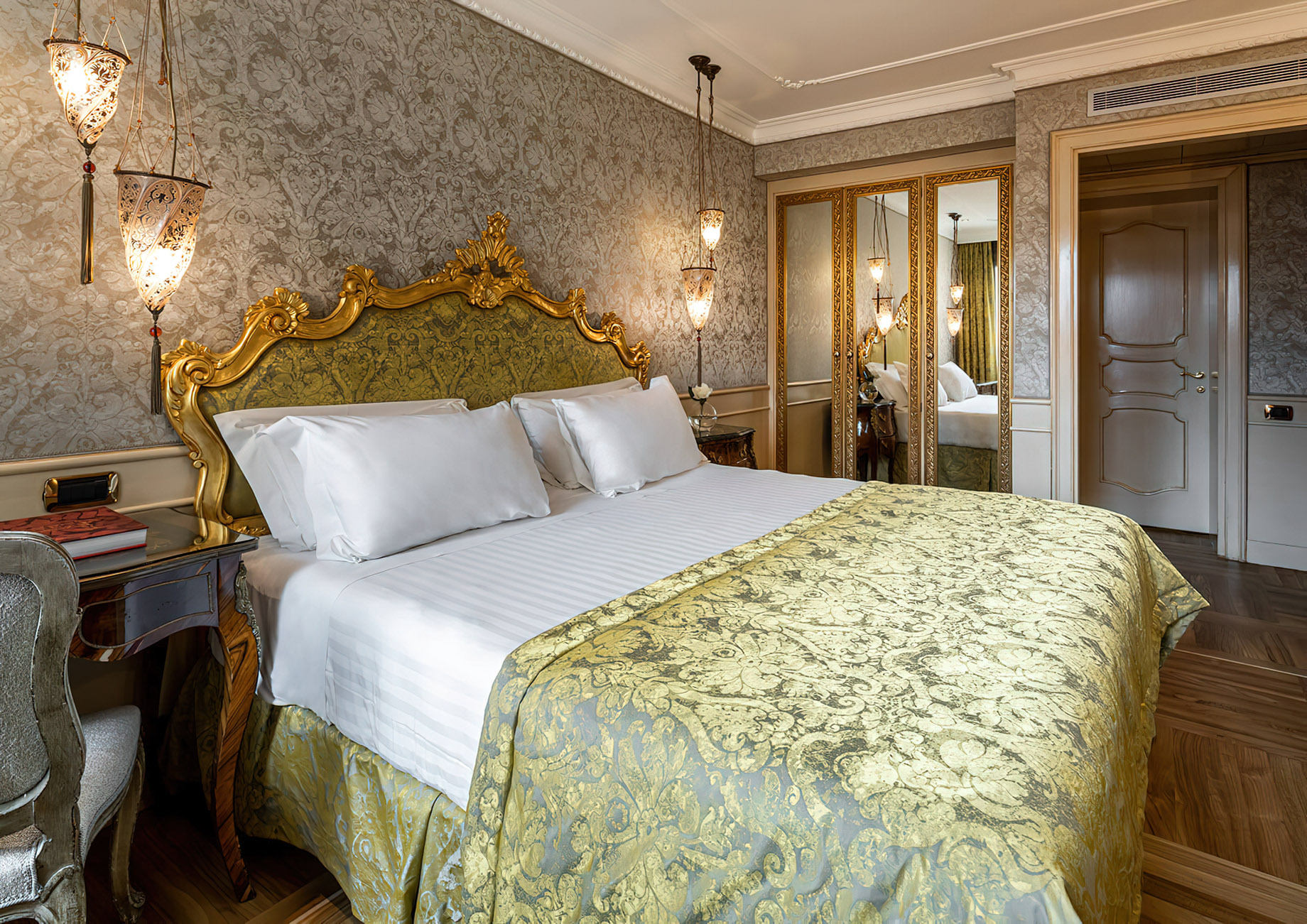 Baglioni Hotel Luna, Venezia – Venice, Italy – Sansovino Family Lagoon View Suite Bedroom