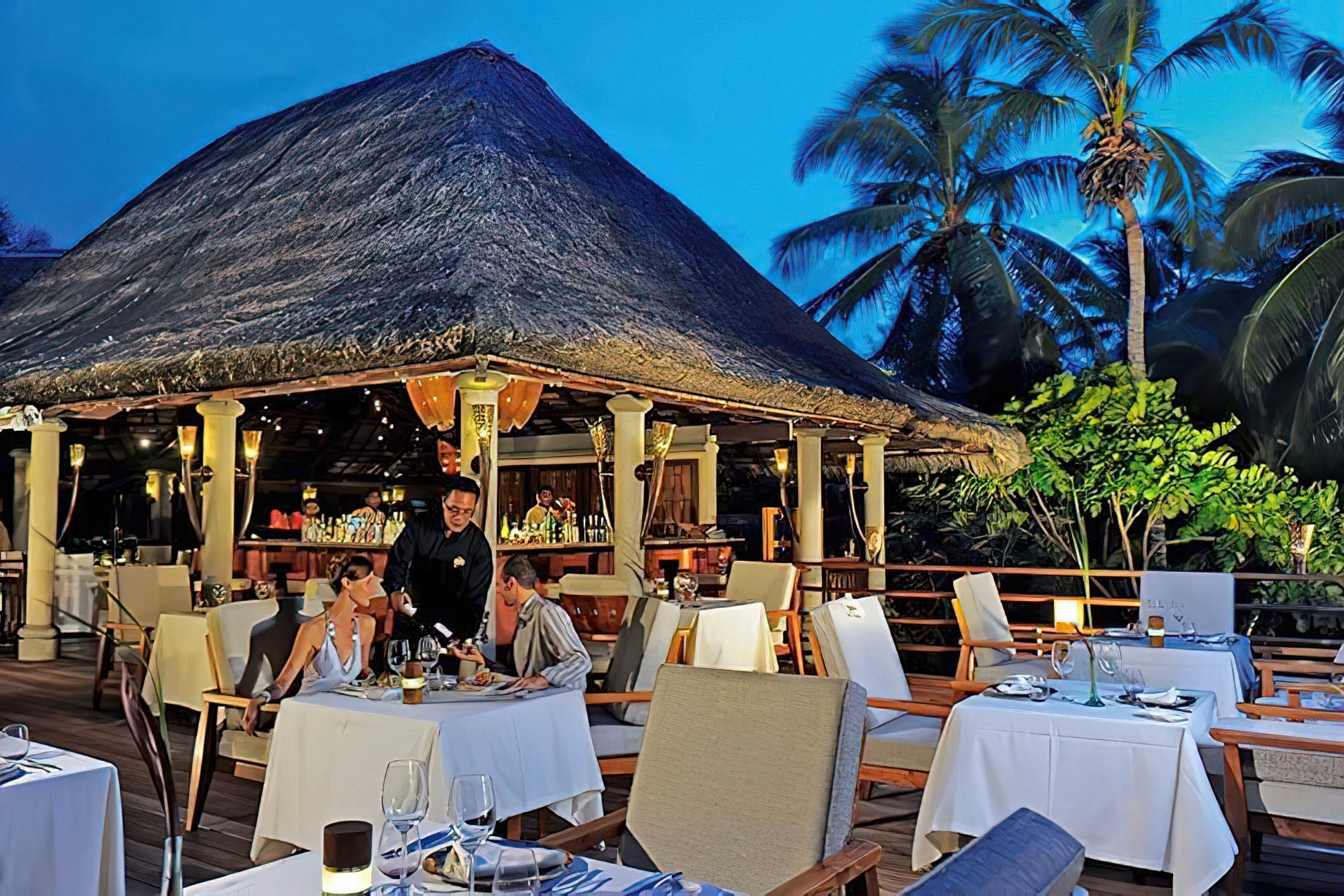 Constance Lemuria Resort – Praslin, Seychelles – DIVA Bar Night View