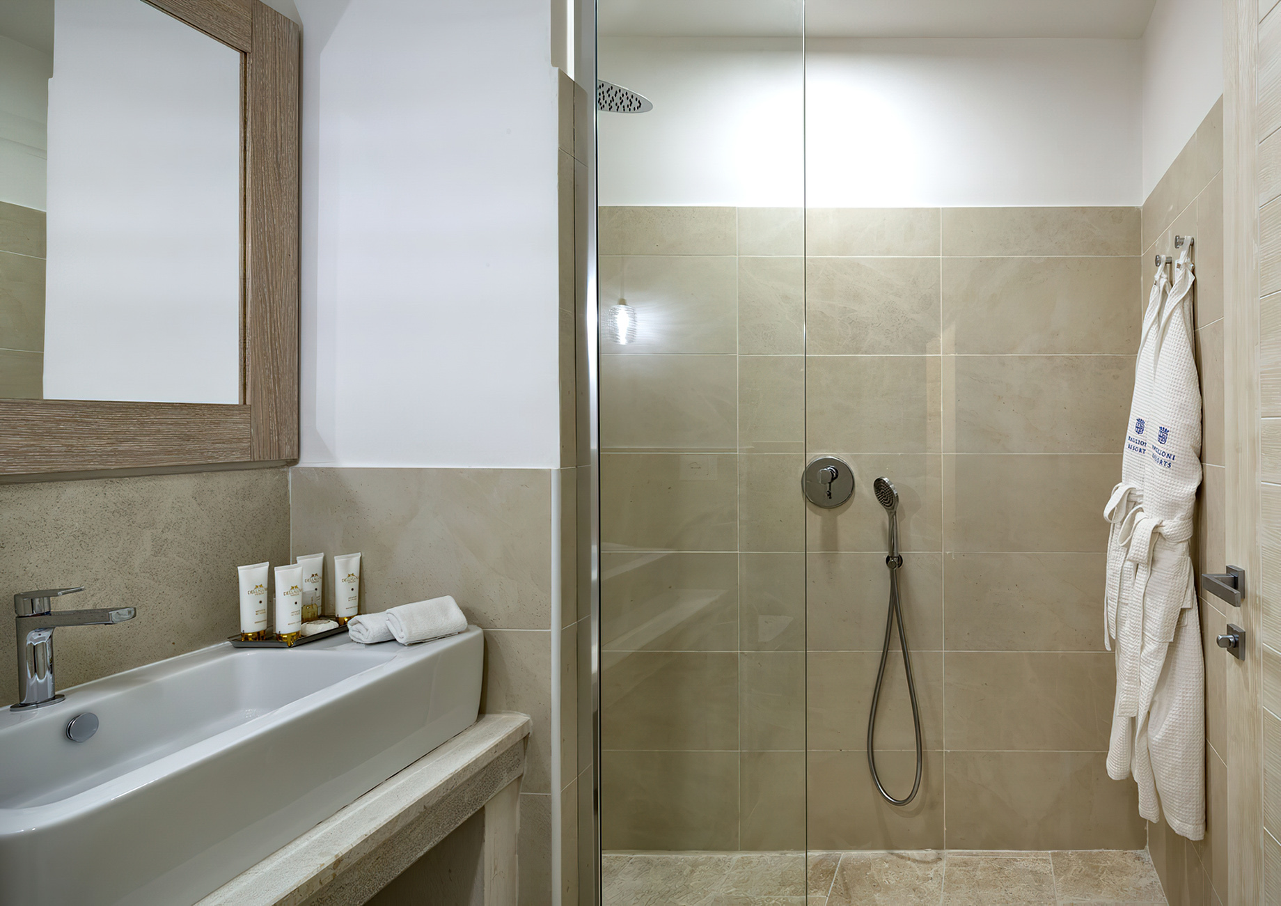 Baglioni Resort Sardinia – San Teodoro, Sardegna, Italy – San Pietro Suite Bathroom
