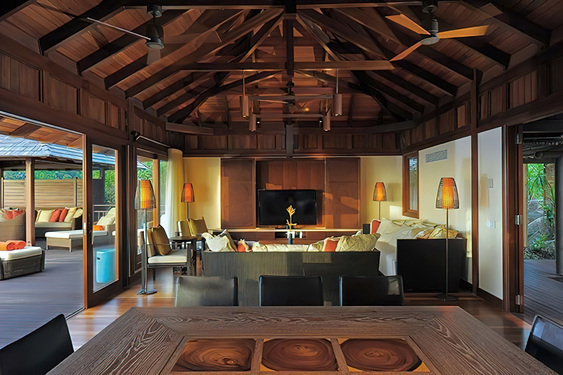 Constance Ephelia Resort - Port Launay, Mahe, Seychelles - Presidential Villa Dining Table