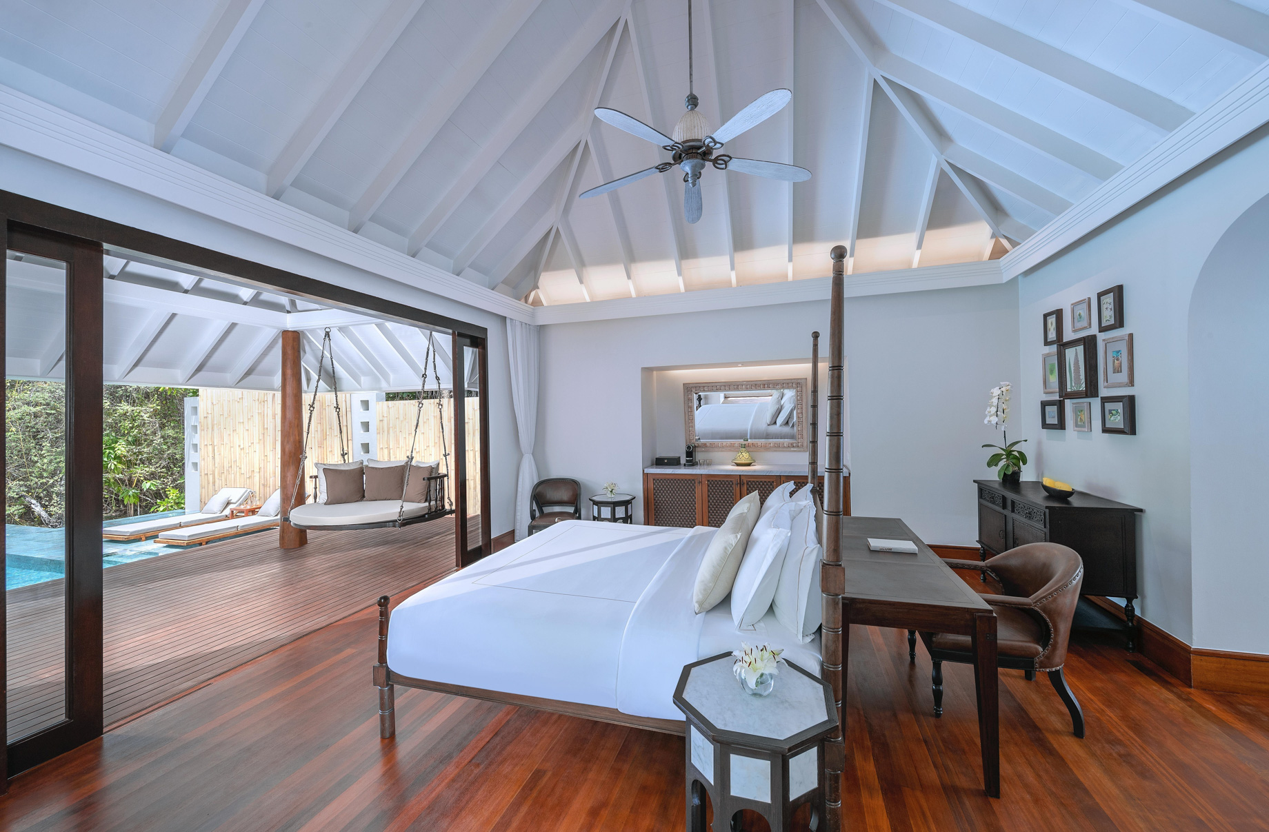 Anantara Kihavah Maldives Villas Resort – Baa Atoll, Maldives – Family Beach Pool Villa Bedroom