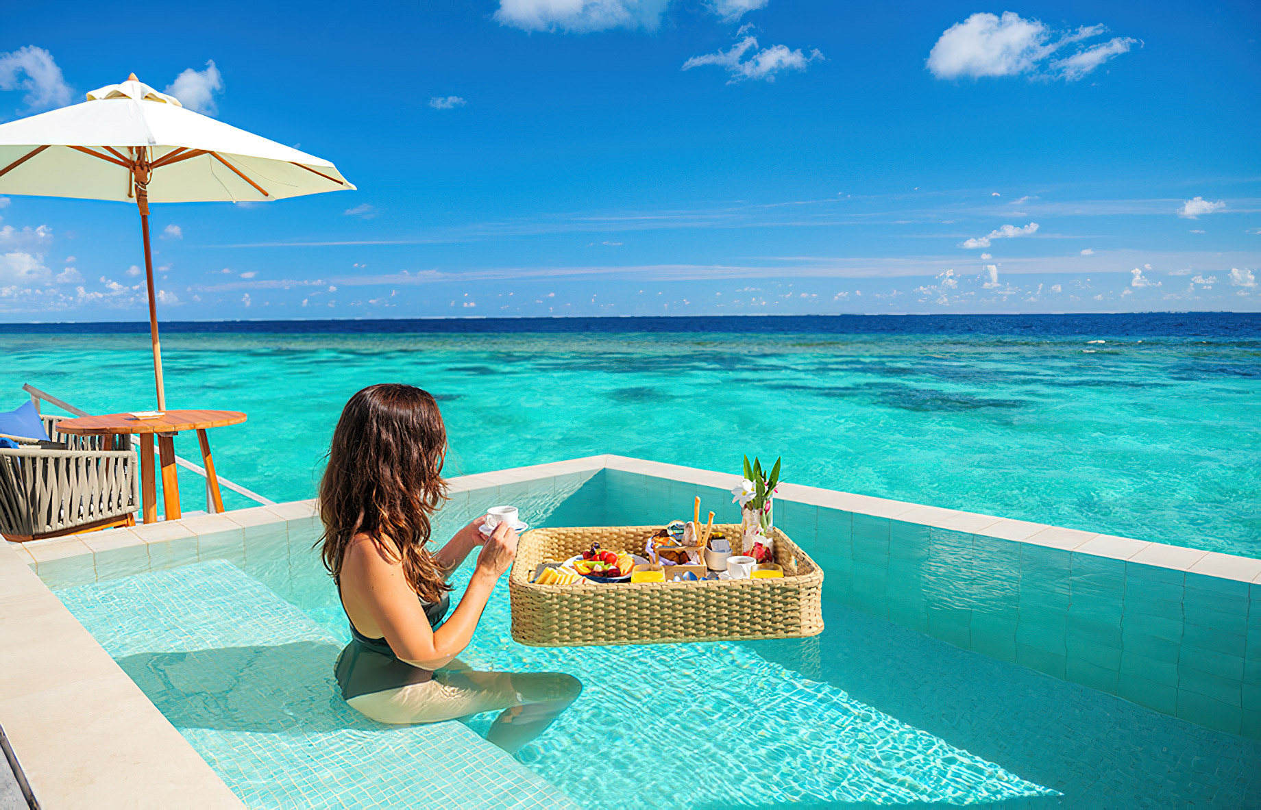 Baglioni Resort Maldives – Maagau Island, Rinbudhoo, Maldives – Overwater Villa Pool Floating Breakfast Basket