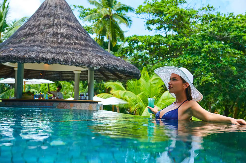 Constance Lemuria Resort - Praslin, Seychelles - Legend Pool Bar