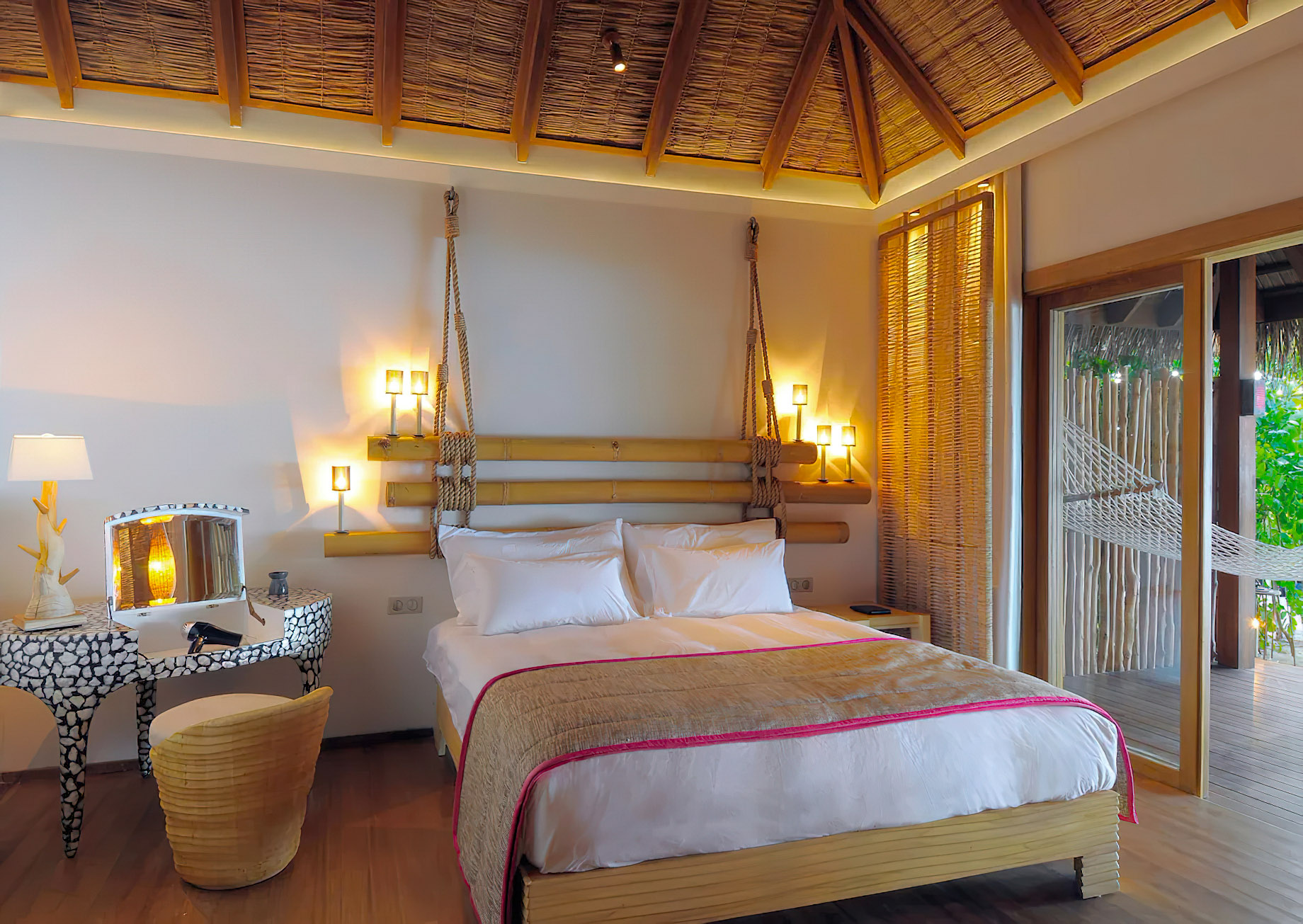 Constance Moofushi Resort - South Ari Atoll, Maldives - Beach Villa Interior