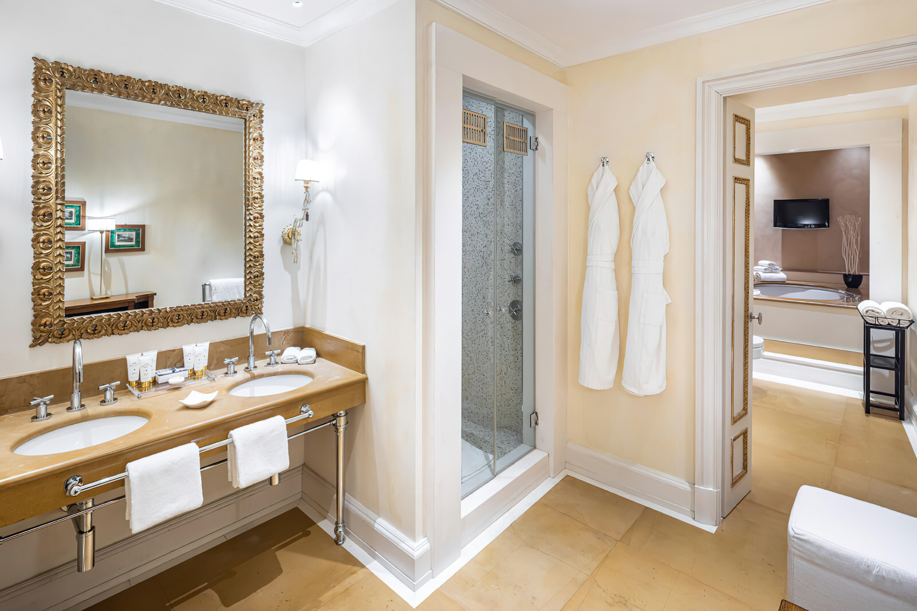Relais Santa Croce By Baglioni Hotels & Resorts - Florence, Italy - De Pepi Suite Bathroom