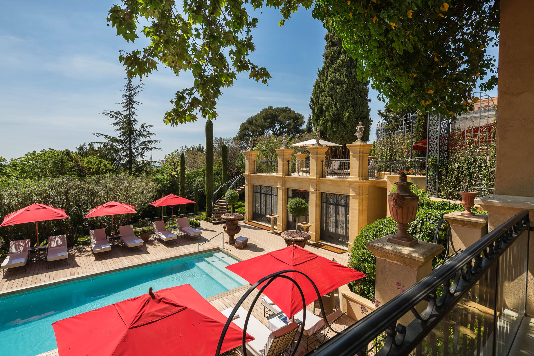 Villa Gallici Relais Châteaux Hotel – Aix-en-Provence, France – Pool Deck and Terrace View
