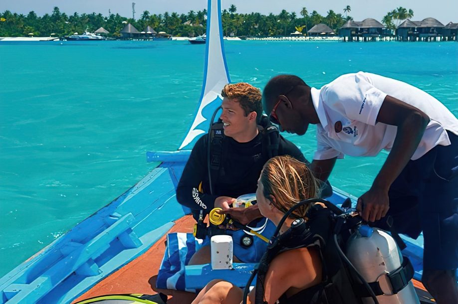 Constance Halaveli Resort - North Ari Atoll, Maldives - Scuba Diving